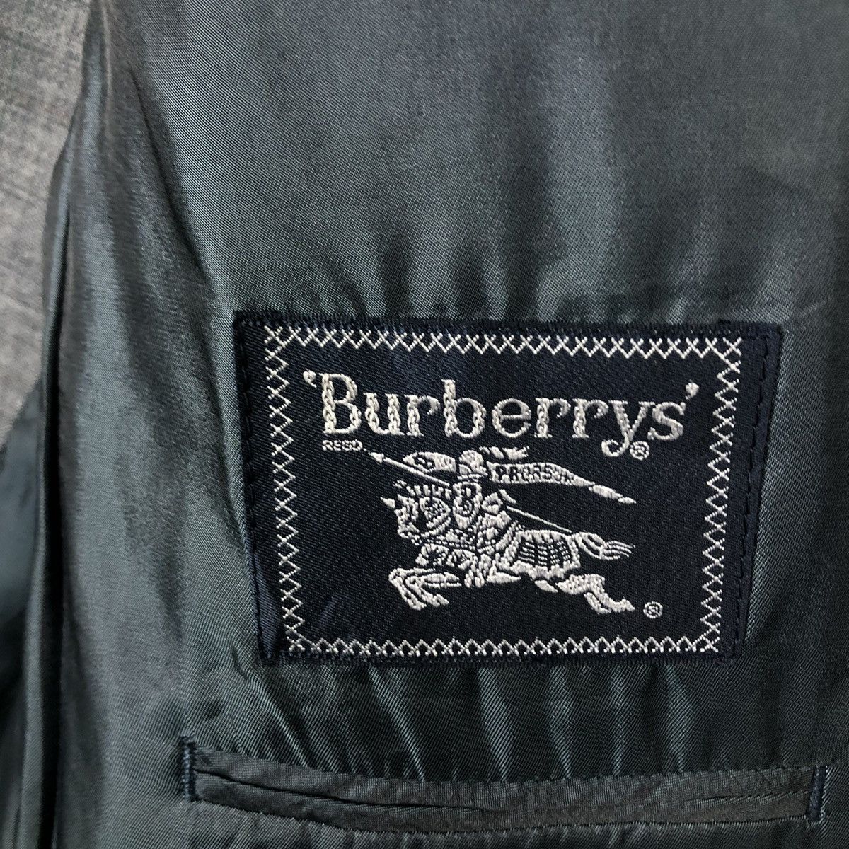Burberry 📌VINTAGE BURBERRYS COATS DOUBLE BREAST Size US M / EU 48-50 / 2 - 17 Thumbnail