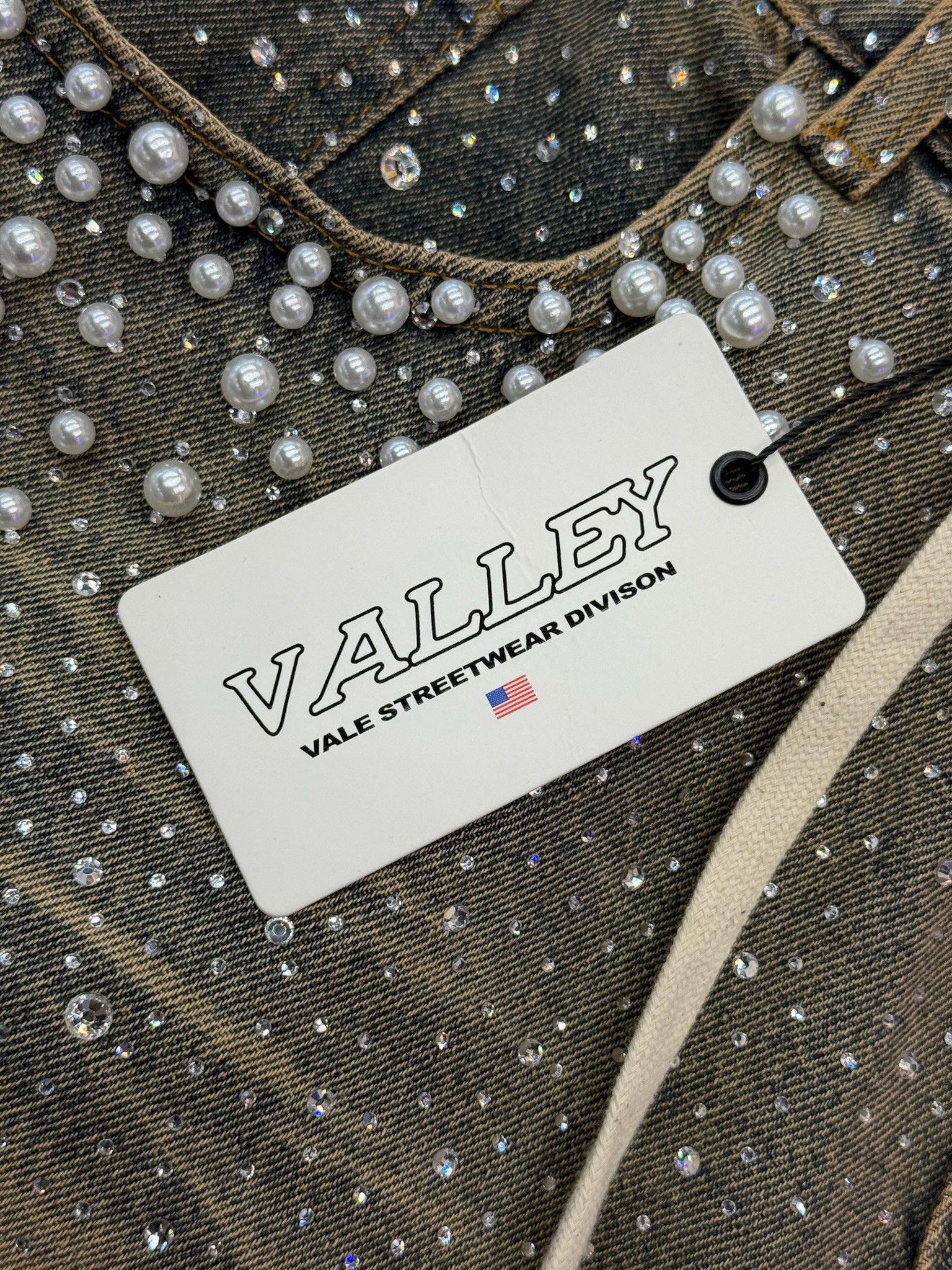 Vale Vale Forever "Rainstorm" Jorts Mid Wash Size US 32 / EU 48 - 4 Thumbnail