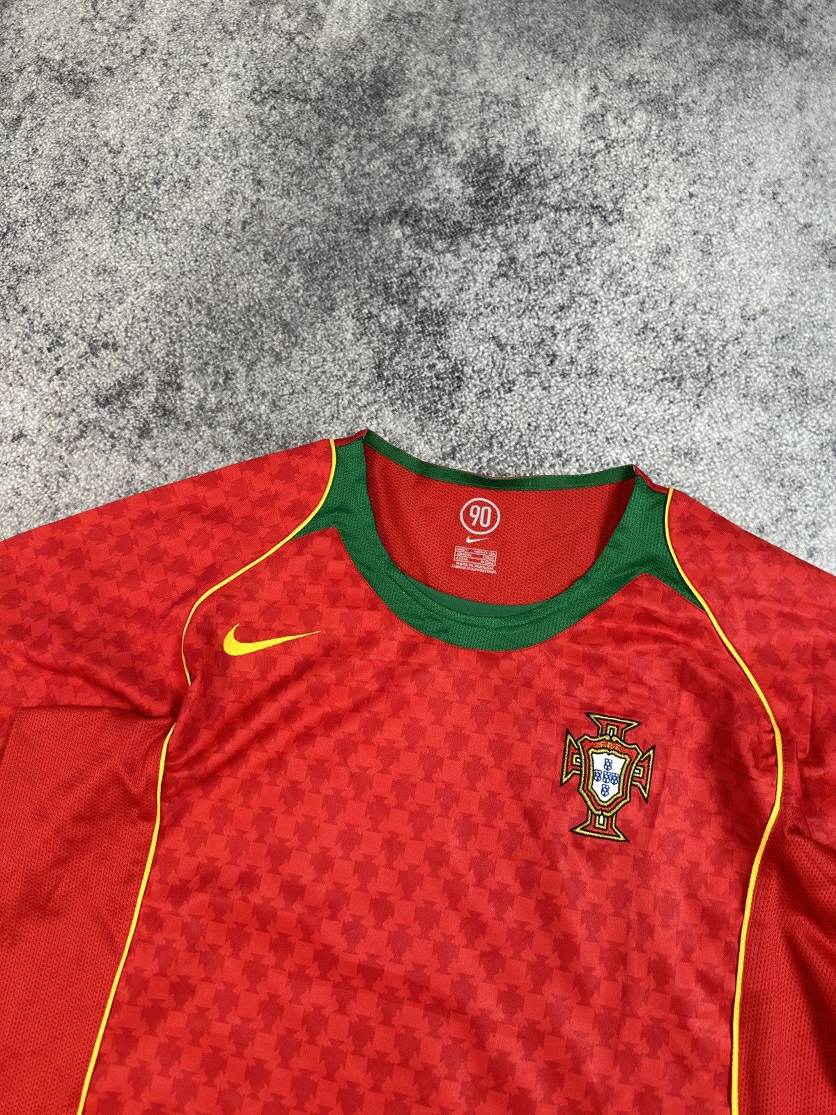 Nike Vintage Nike Portugal Soccer Jersey Blokecore Rare USA Style Size US L / EU 52-54 / 3 - 2 Thumbnail