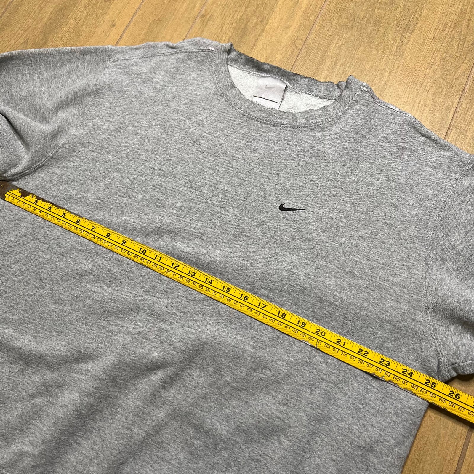 Nike Vintage Nike Crewneck Sweatshirt Swoosh Men Sz XL Distress Size US XL / EU 56 / 4 - 5 Thumbnail