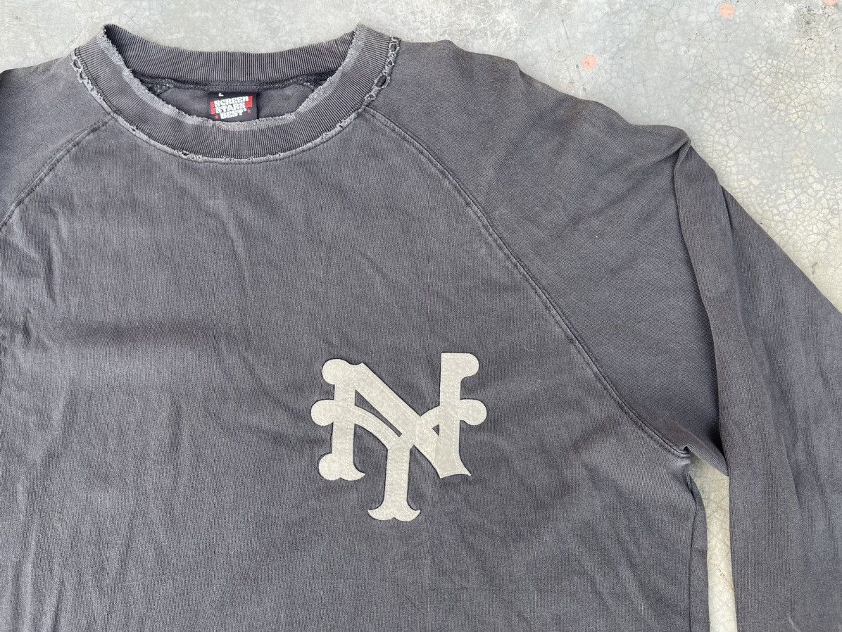 New York Yankees New York Yankees LS Shirt L fit XL Distressed Sun Faded Size US XL / EU 56 / 4 - 3 Thumbnail