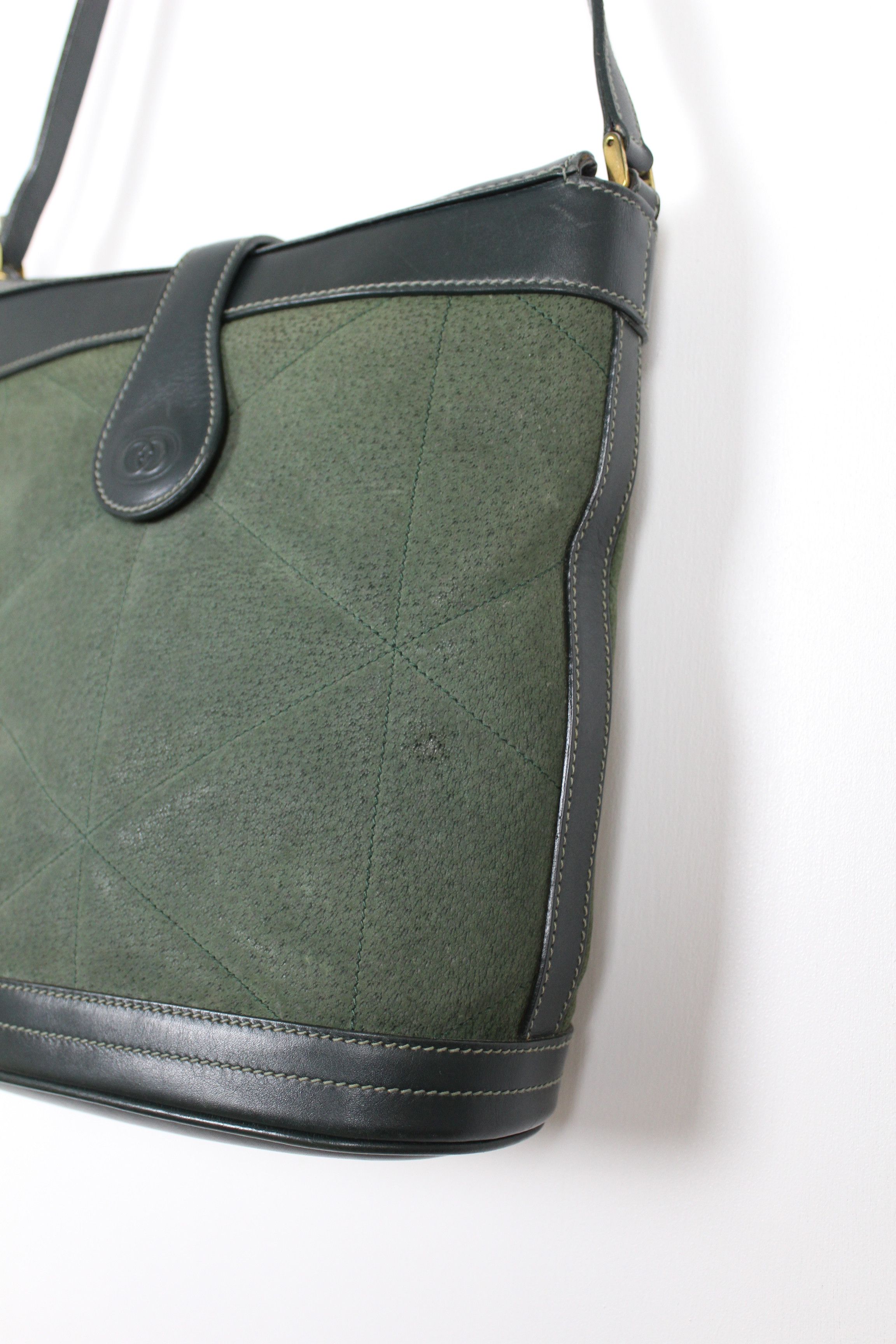 Gucci Gucci Green Suede Leather Bucket Crossbody Bag Gold Hardware Size ONE SIZE - 3 Thumbnail