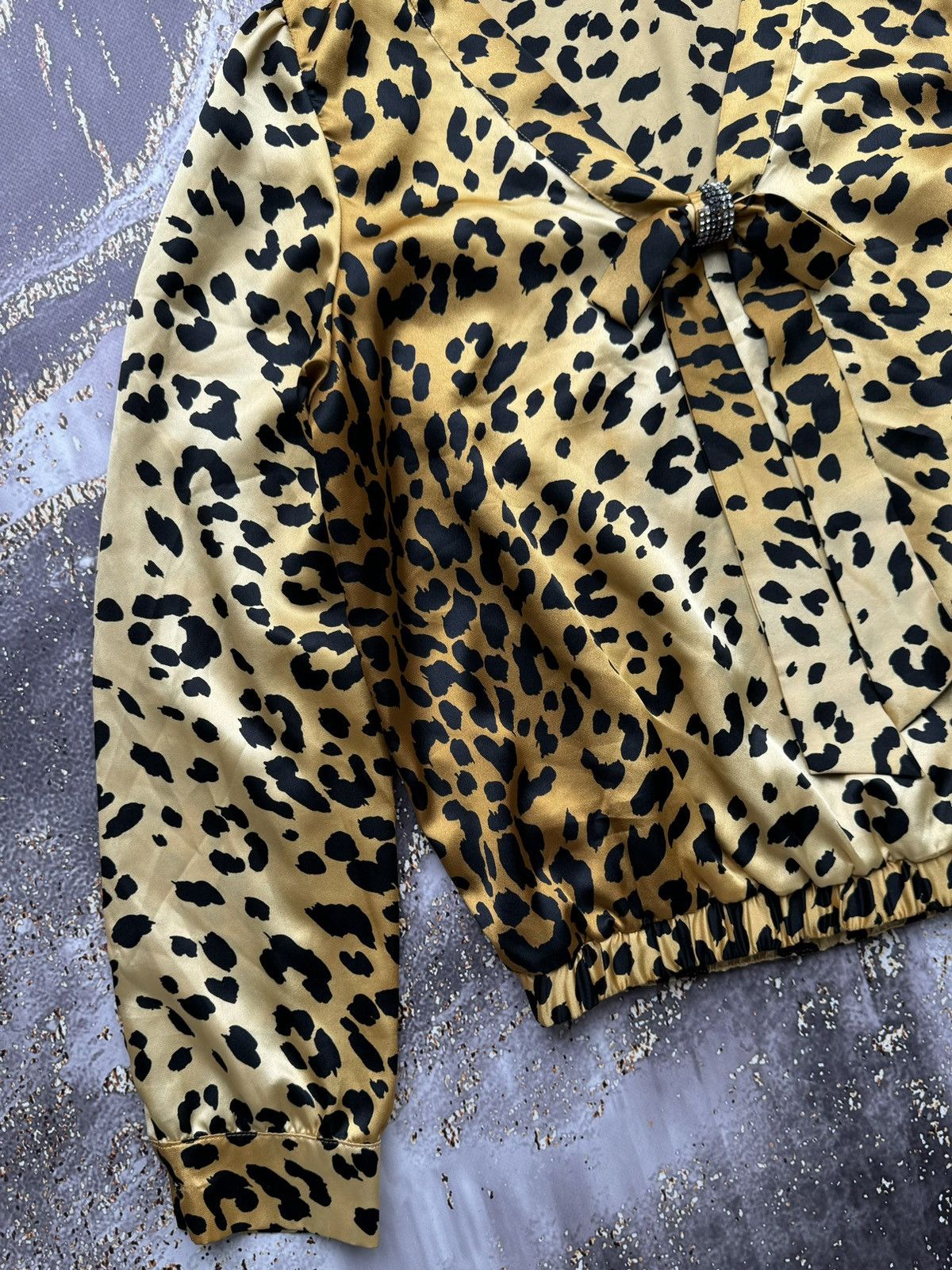 Love Moschino Love Moschino Vintage Leopard Blouse Size L / US 10 / IT 46 - 2 Thumbnail