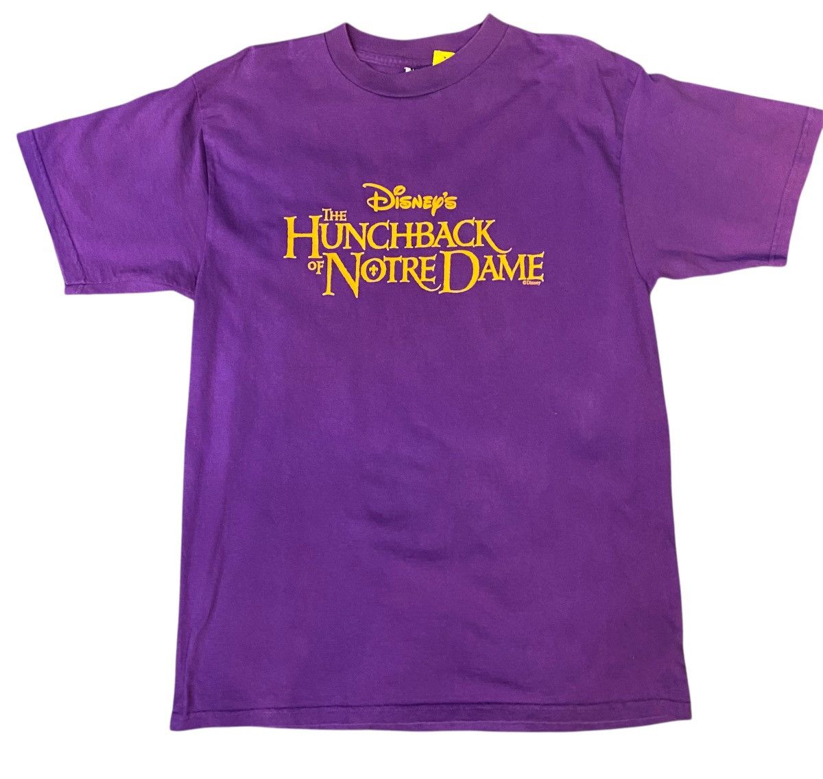 Disney × Vintage The Hunchback Of Notre Dame 1996 Disney Movie T-Shirt Size US XL / EU 56 / 4 - 1 Thumbnail