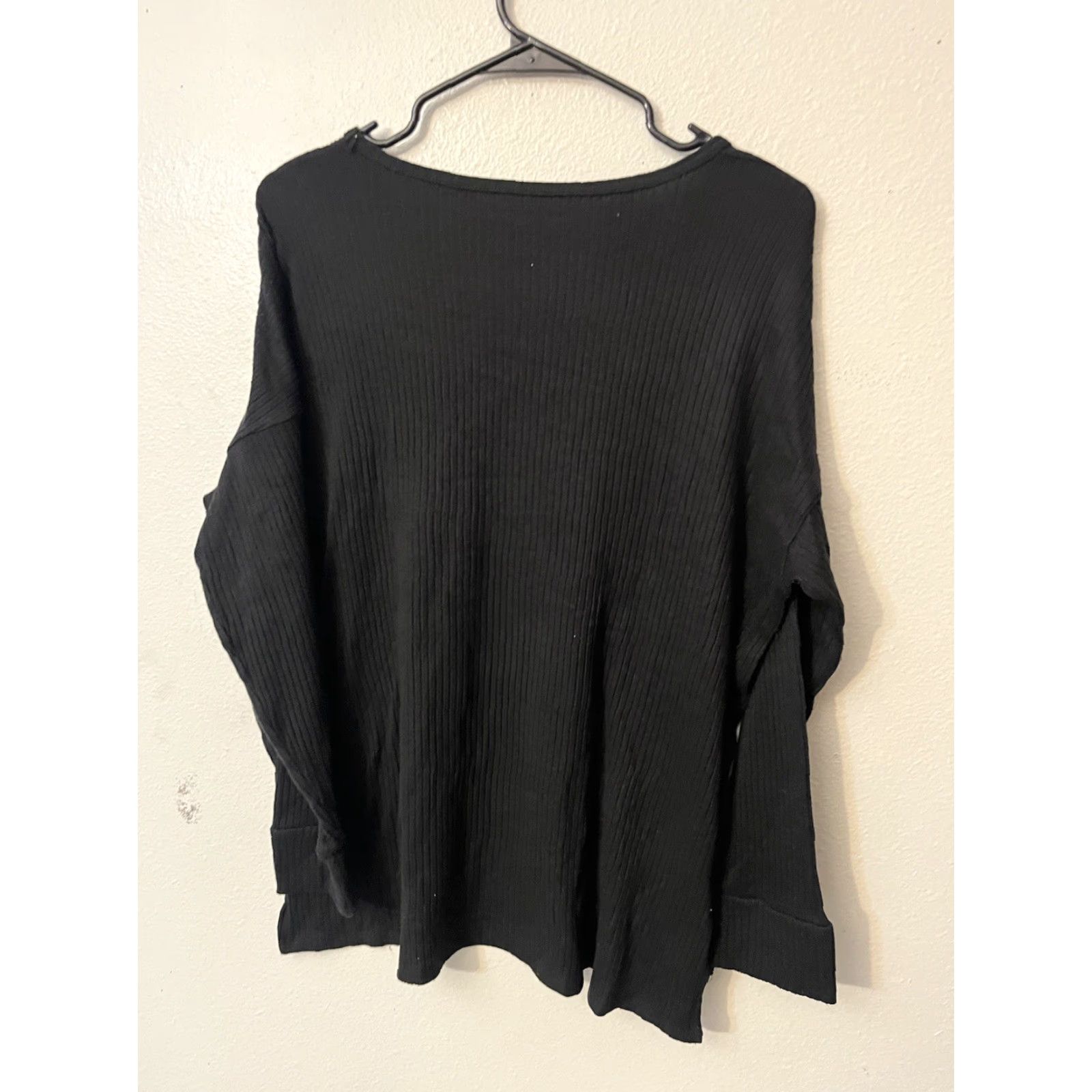 American Eagle Outfitters American Eagle Outfitters Women's Long Sleeve Black Large V Neck Size L / US 10 / IT 46 - 3 Thumbnail