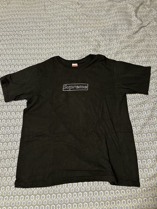 Supreme x kaws store box logo tee