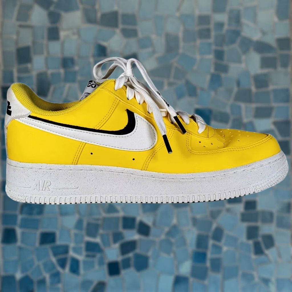 Nike Nike Air Force 1 '07 LV8 Sneakers D09786-700 Tour Yellow / Sail-Black Men US 8 Size US 8 / EU 41 - 1 Thumbnail