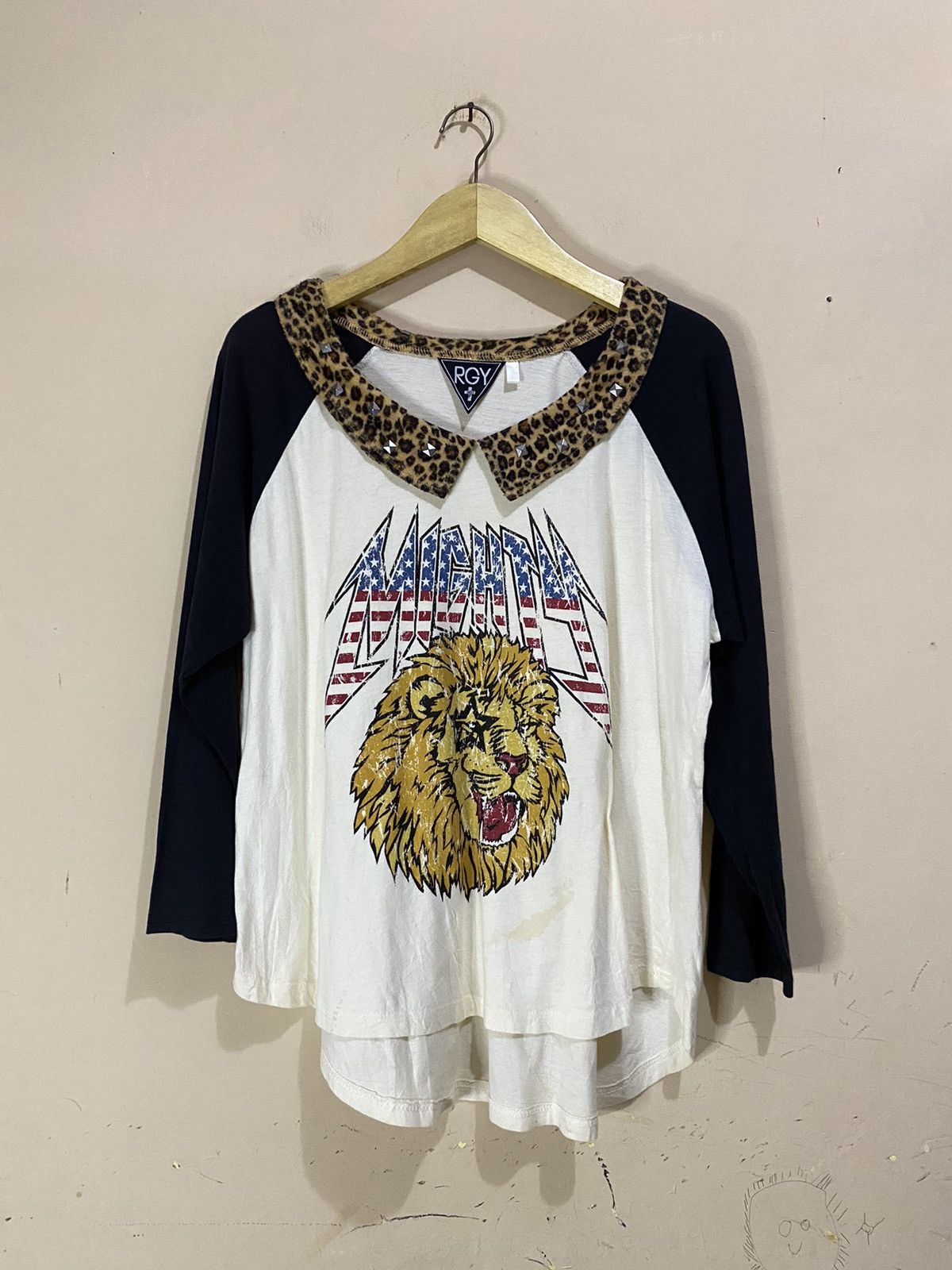 Beauty Beast Y2K RGY Japan Mighty Lion With Leopard Neck Long Sleeve Size M / US 6-8 / IT 42-44 - 1 Thumbnail