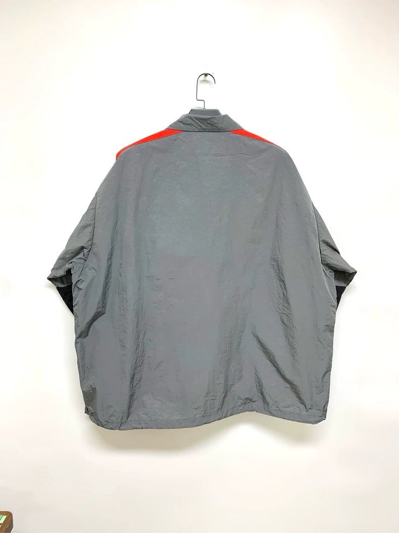 Balenciaga Balenciaga Black and grey patchwork chest logo assault jack Size US M / EU 48-50 / 2 - 2 Thumbnail