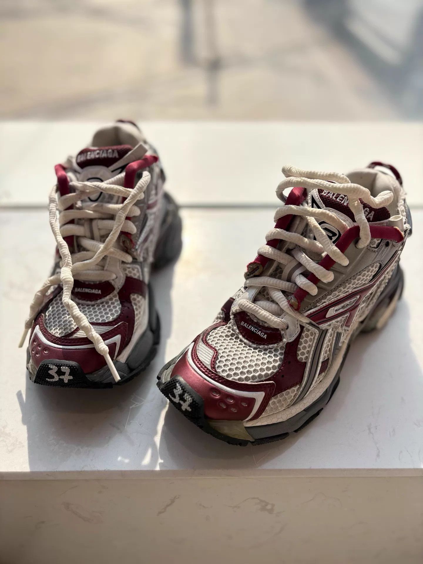Balenciaga Balenciaga Runner Ultraman colorway 99 New EU 37 Size US 6 / IT 36 - 1 Thumbnail