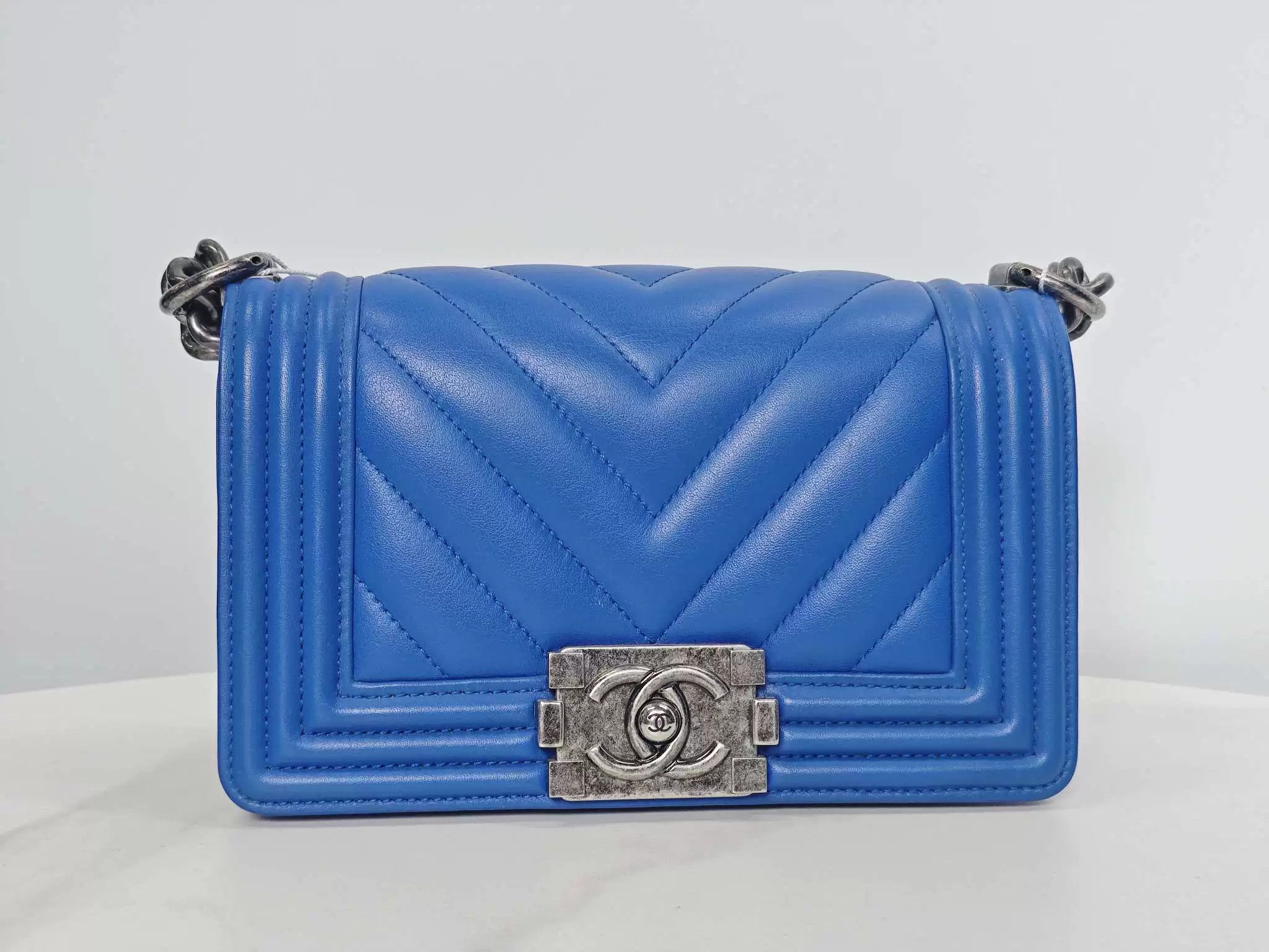 Chanel Pre-loved Bag Very good condition Size ONE SIZE - 1 Thumbnail