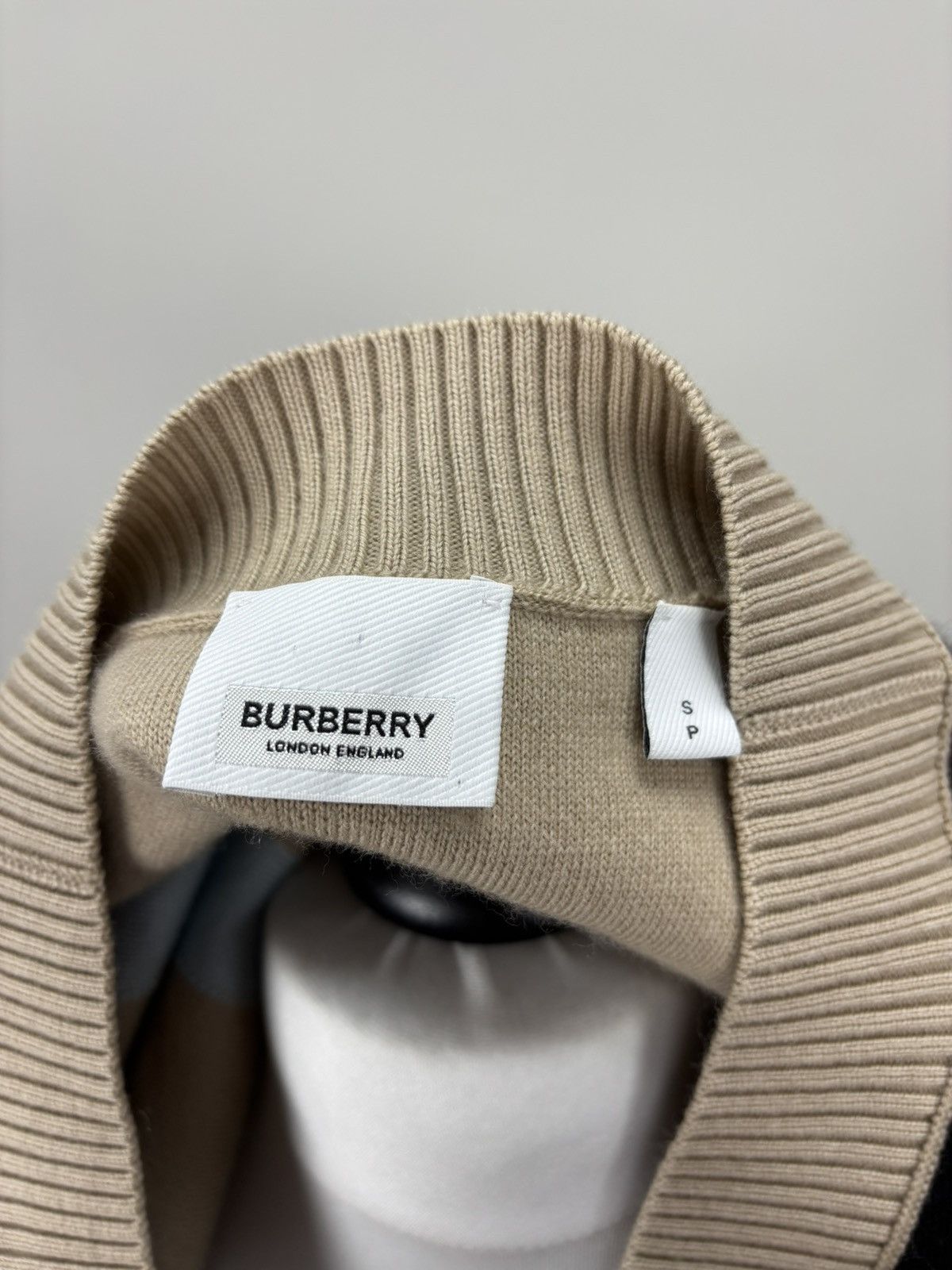 Burberry Womens cardigan Burberry London Size S Color Beige Size S / US 4 / IT 40 - 10 Thumbnail