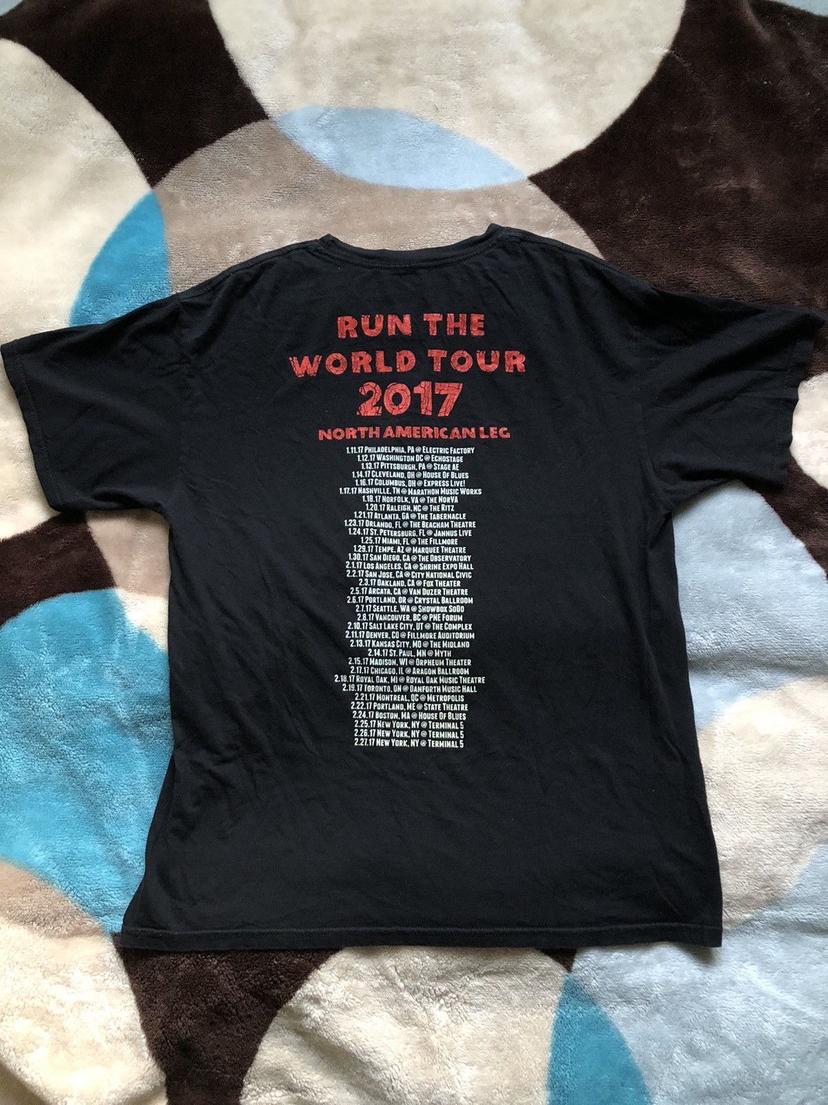 Run The Jewels × Vintage Run The Jewels 2017 ‘Run The World Tour’ T shirt - Size L Size US L / EU 52-54 / 3 - 5 Thumbnail