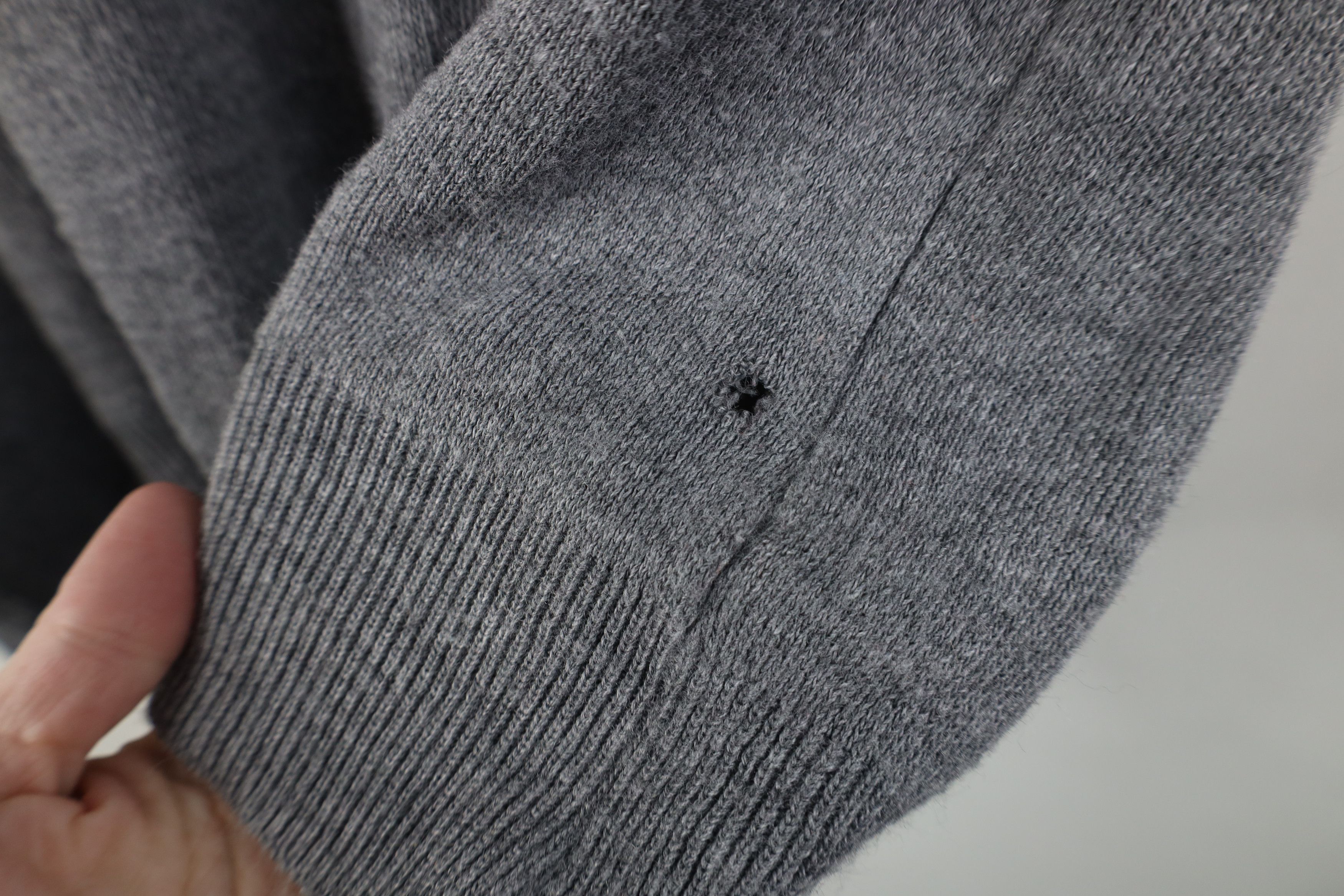 Vintage Vintage 70s Streetwear Blank Knit Sweater Vest Gray USA Size L / US 10 / IT 46 - 10 Thumbnail