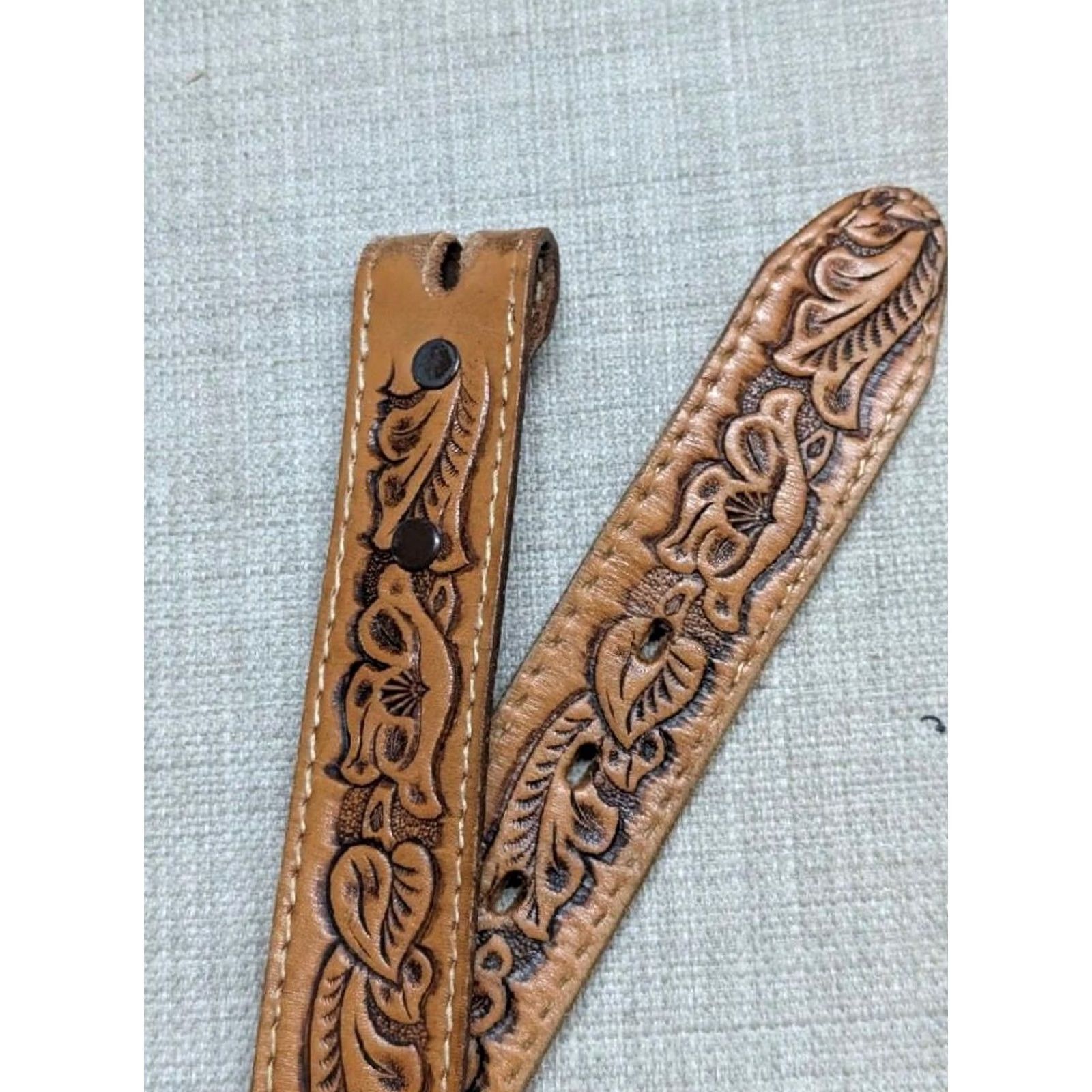 Vintage VINTAGE western belt Belt Women 28 brown Tooled SANDY named buckle Western Belt Size ONE SIZE - 5 Thumbnail
