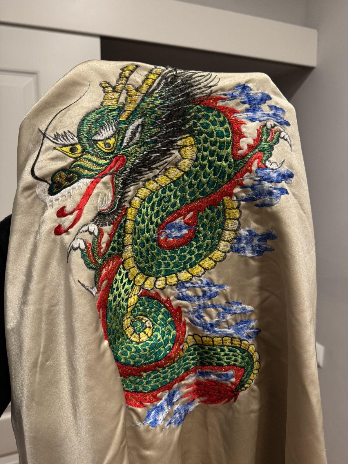 Japanese Brand 🐲 VINTAGE DRAGON ROBES🐲 Size US M / EU 48-50 / 2 - 16 Thumbnail
