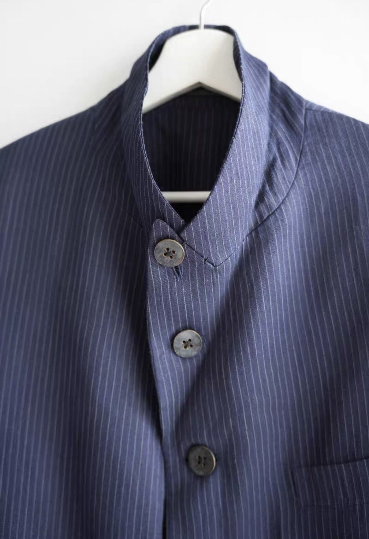 Yohji Yamamoto Yohji Yamamoto Tortoise Shell Button Linen Stripe Blazer K4 Size US L / EU 52-54 / 3 - 4 Thumbnail