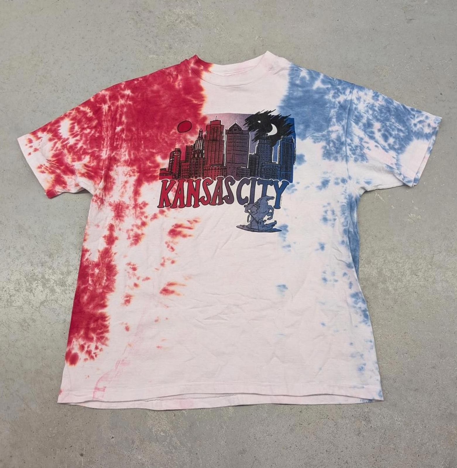 Hanes Vintage 90s Kansas City USA Tie Dye t-shirt Size US XL / EU 56 / 4 - 1 Thumbnail