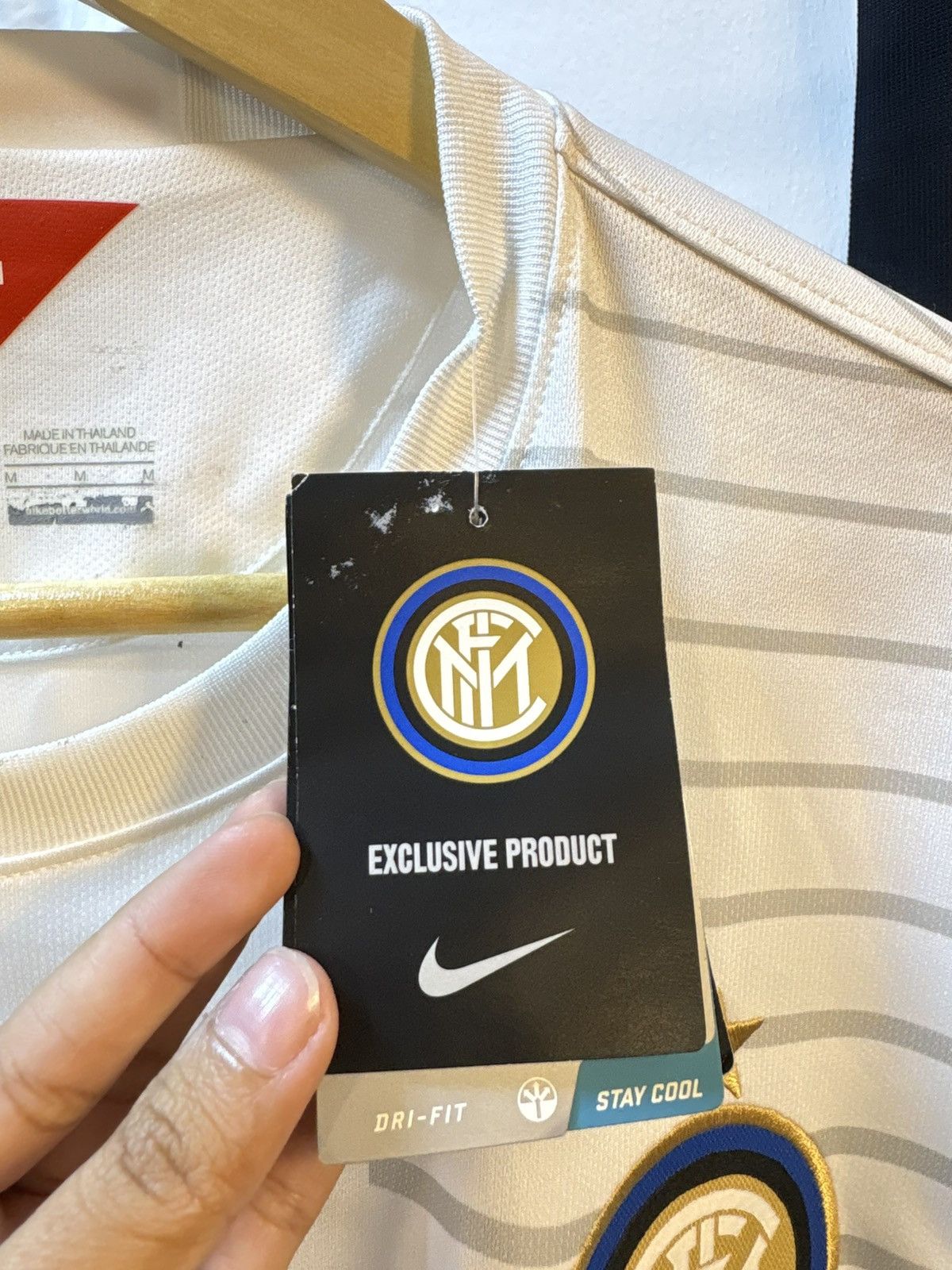 Nike 2014-2015 Inter Milan Away Kit New with tag Size US M / EU 48-50 / 2 - 6 Thumbnail