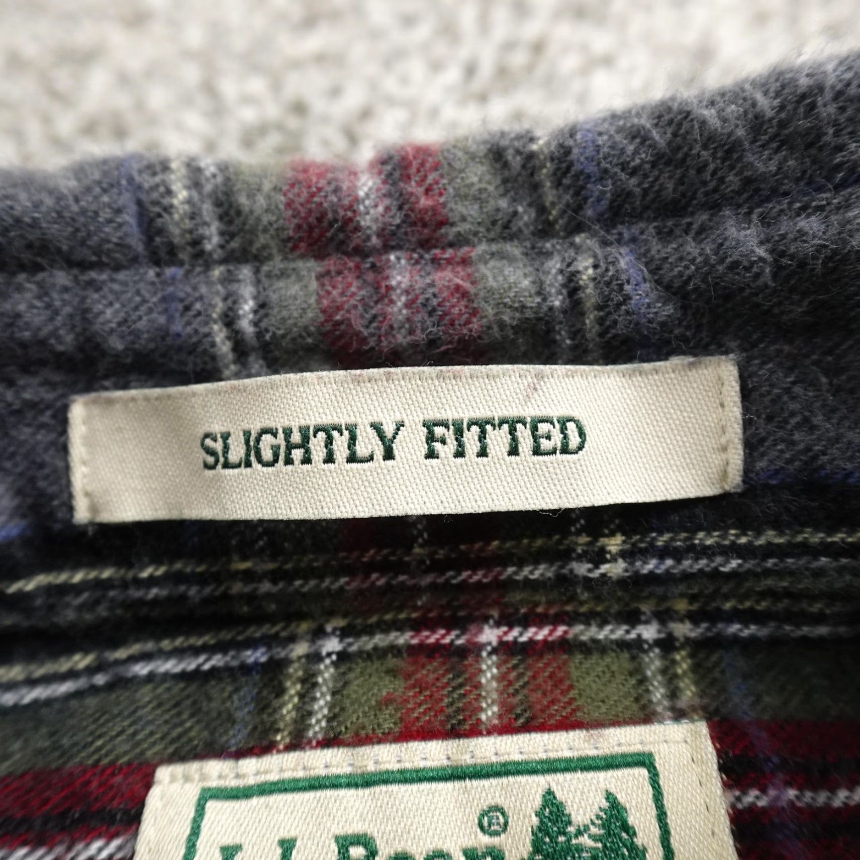 Vintage LL Bean Shirt Mens S Gray Red Scotch Plaid Flannel Button Up Long Sleeve Outdoor Size US S / EU 44-46 / 1 - 4 Thumbnail
