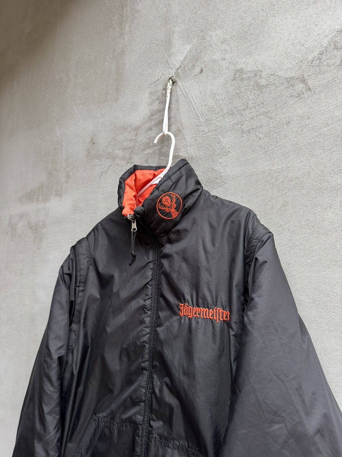 Jagermeister Vintage Jagermeister Puffer Jacket Reversible Transformable Size US M / EU 48-50 / 2 - 3 Thumbnail