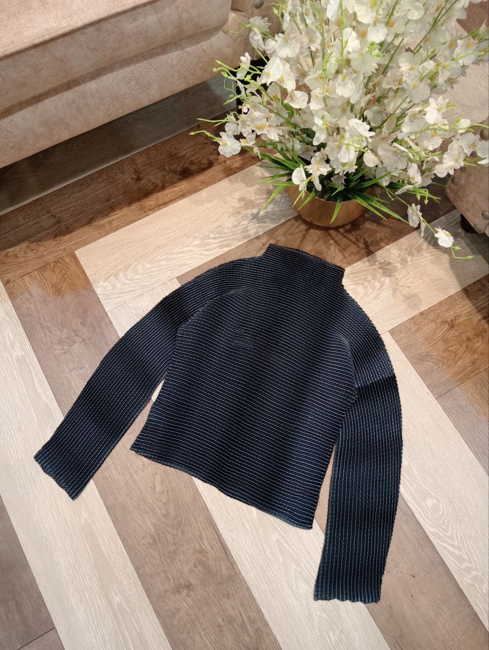 Japanese Brand JAPANESE BRAND PLEATED TURTLE NECK TOPS Size ONE SIZE - 3 Thumbnail