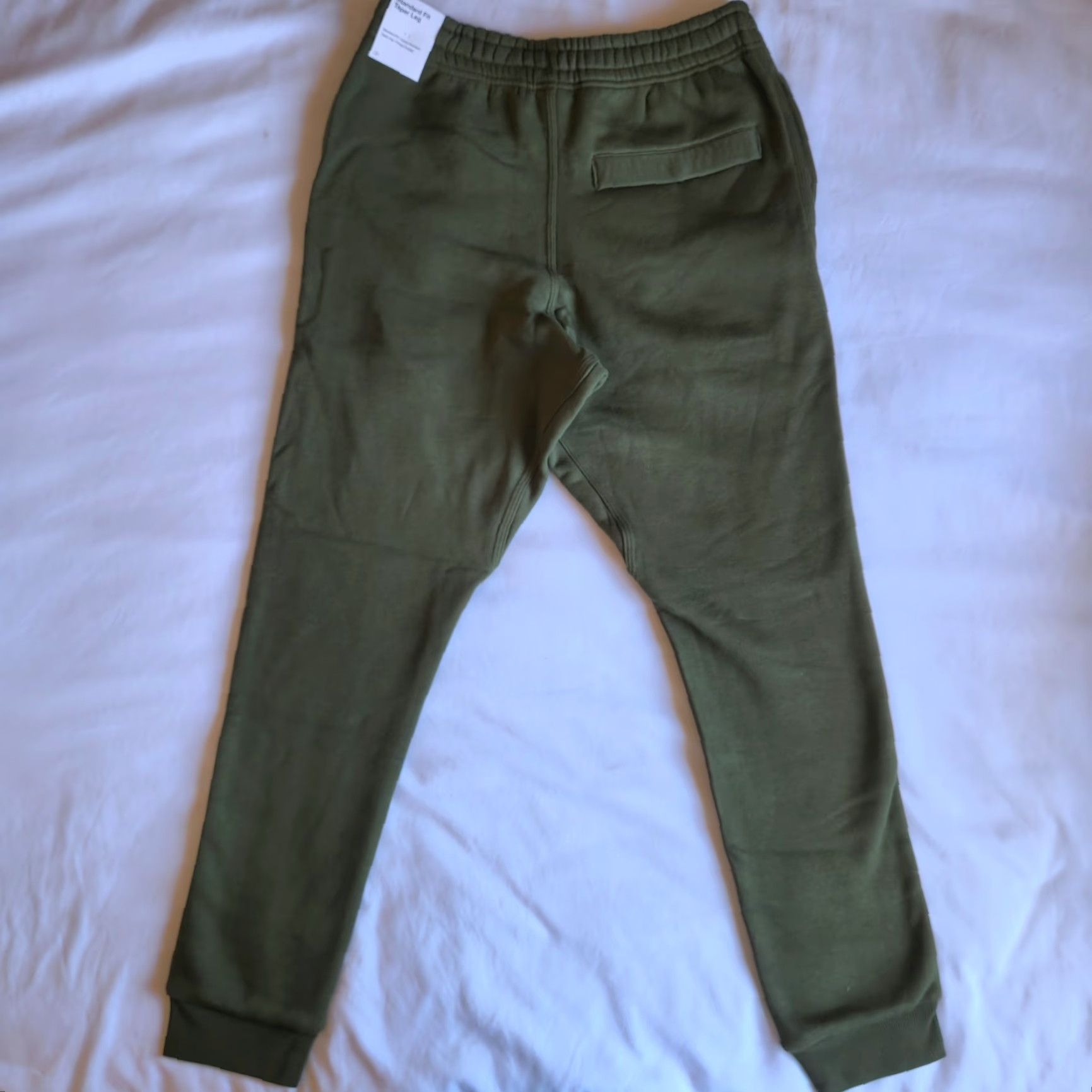 Nike Nike Sportswear Club Fleece Taper Leg Men's S Green Joggers Pants NWT 826431-327 Standard Fit Size US 29 - 5 Thumbnail