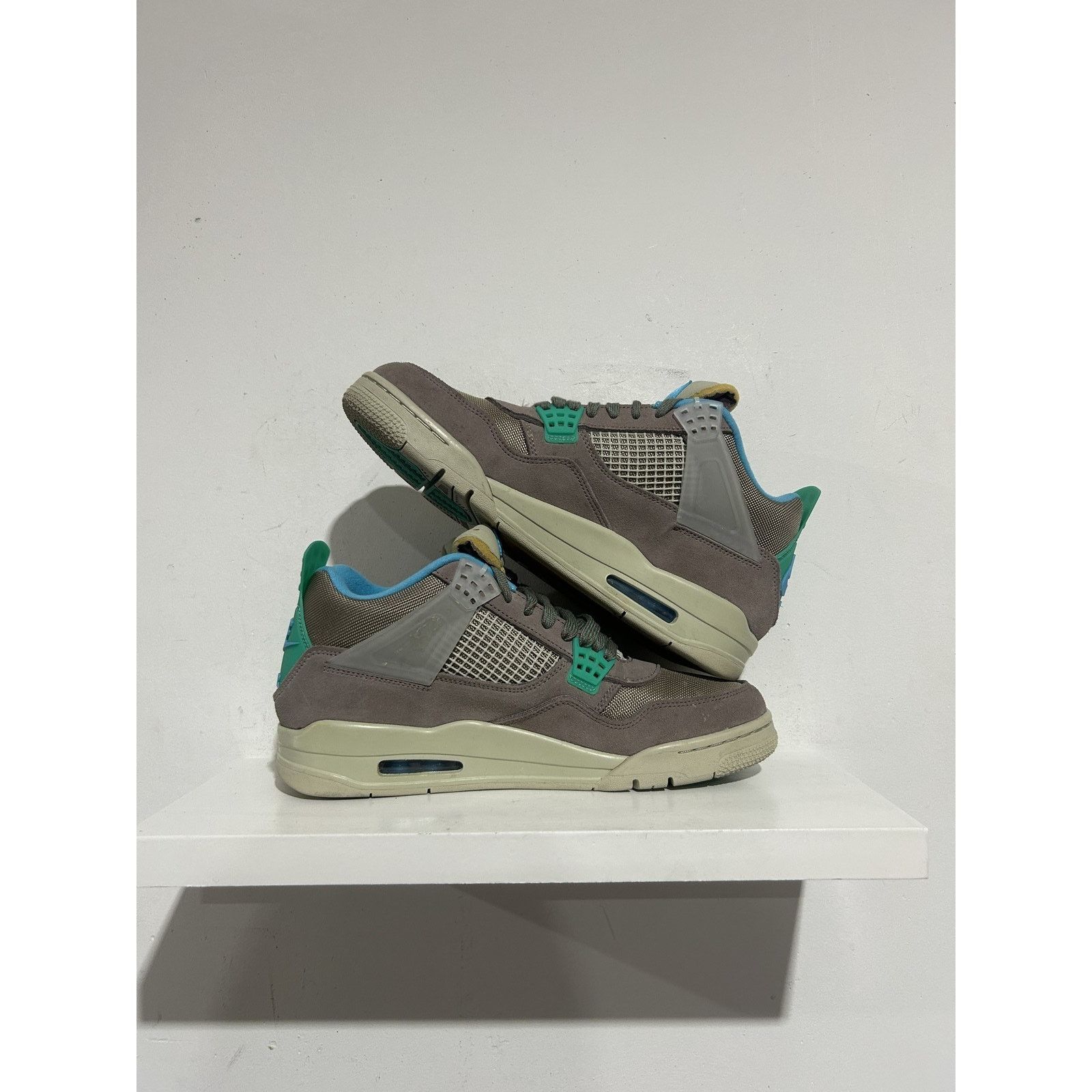 Jordan Brand JORDAN 4 RETRO UNION TAUPE HAZE SIZE 11 PREOWNED Size US 11 / EU 44 - 8 Thumbnail
