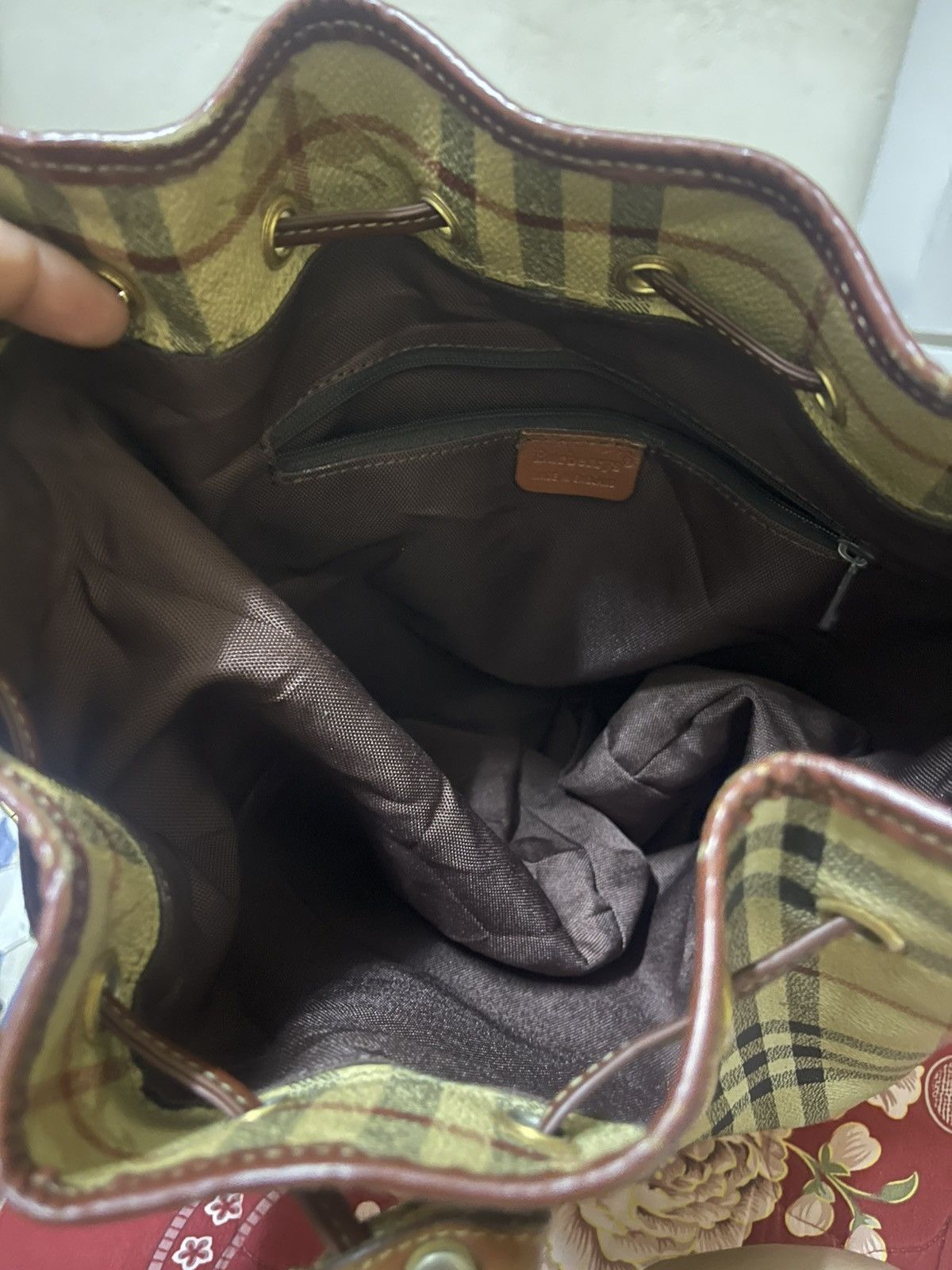 Burberry Vintage Burberry Bucket Bag Size ONE SIZE - 3 Thumbnail