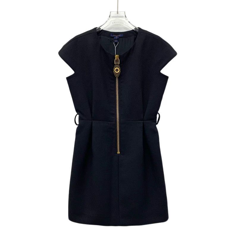 Louis Vuitton Louis Vuitton 23 Short Sleeve Dress with Round Neck and Zi Size XS / US 0-2 / IT 36-38 - 1 Thumbnail