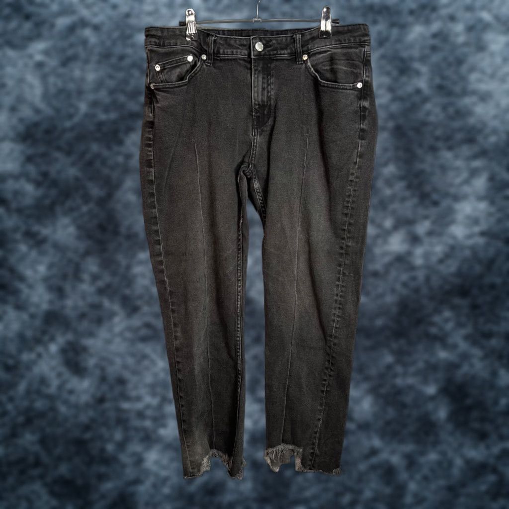 Cheap Monday Cheap Monday 29 x 32 Black Common Improve Frayed Hem Skinny Crop Jeans Womens Size 29" - 1 Thumbnail