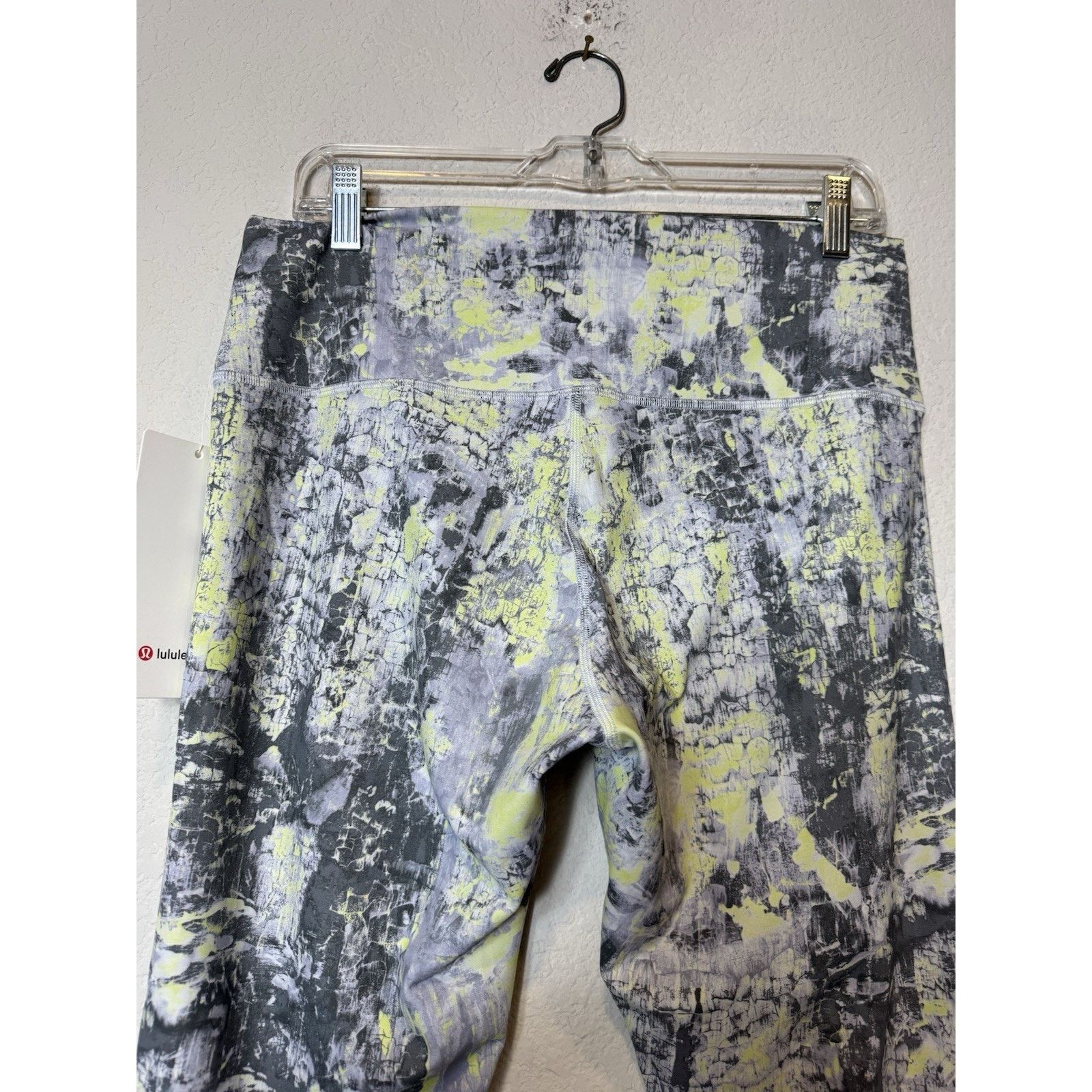 Lululemon Lululemon Wunder Train HR Tight 25” Everlux Grey Yellow 14 Size 36" / US 14 / IT 50 - 8 Thumbnail