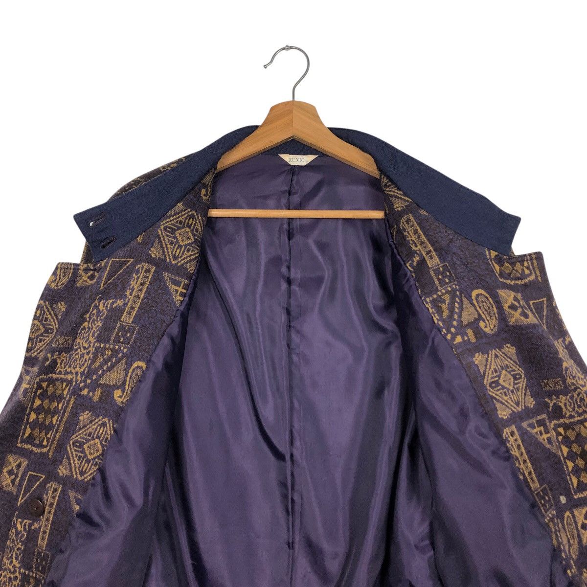 Japanese Brand × Vintage 📌Vintage Bomber Jacket Runic Navajo Design Issey Miyake Size US M / EU 48-50 / 2 - 15 Thumbnail