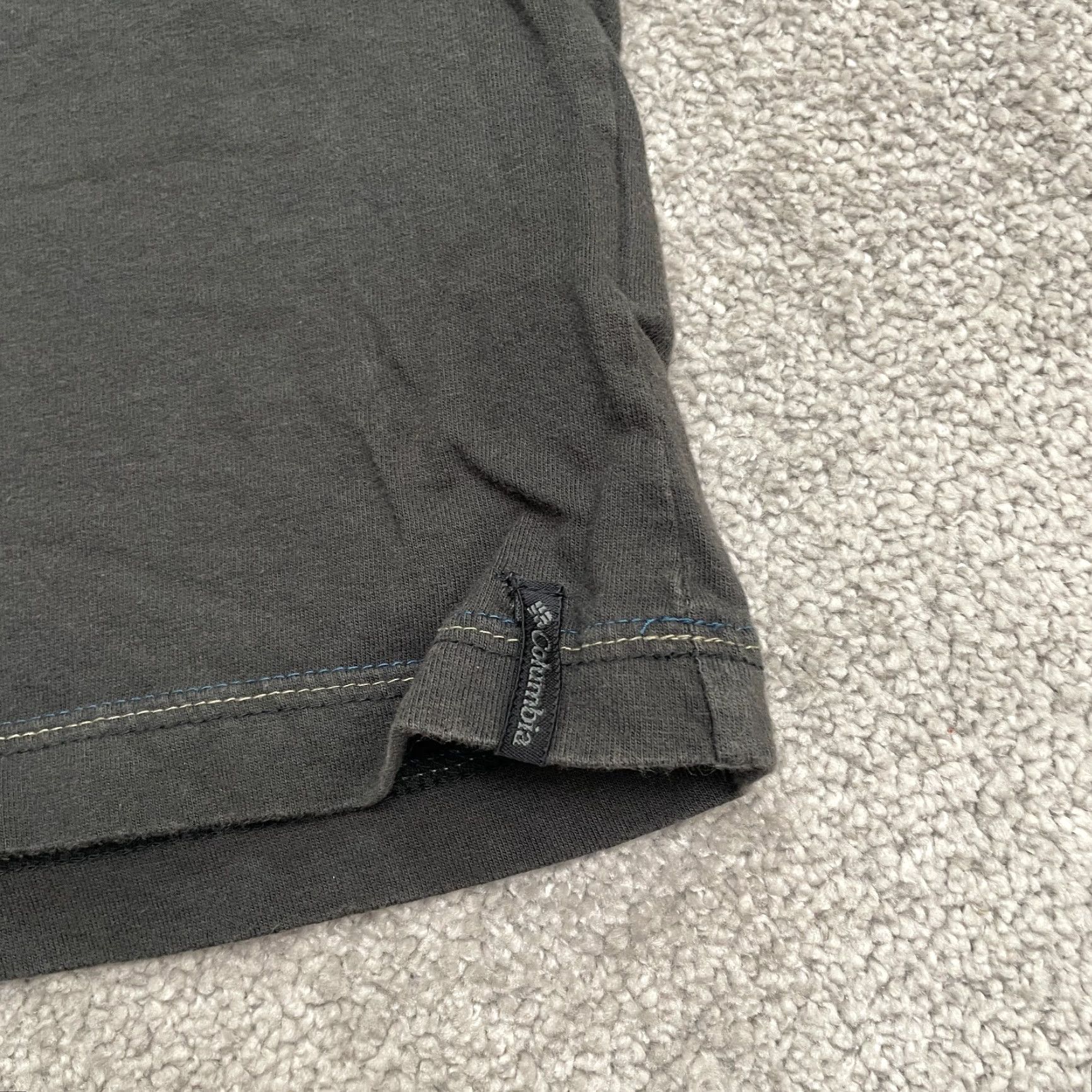 Vintage Columbia T-Shirt Men M Black Crew Neck Short Sleeve Cotton Tee Casual Knit Regular Fit Logo Pattern Solid 90s Outdoor Mens Size US M / EU 48-50 / 2 - 5 Thumbnail