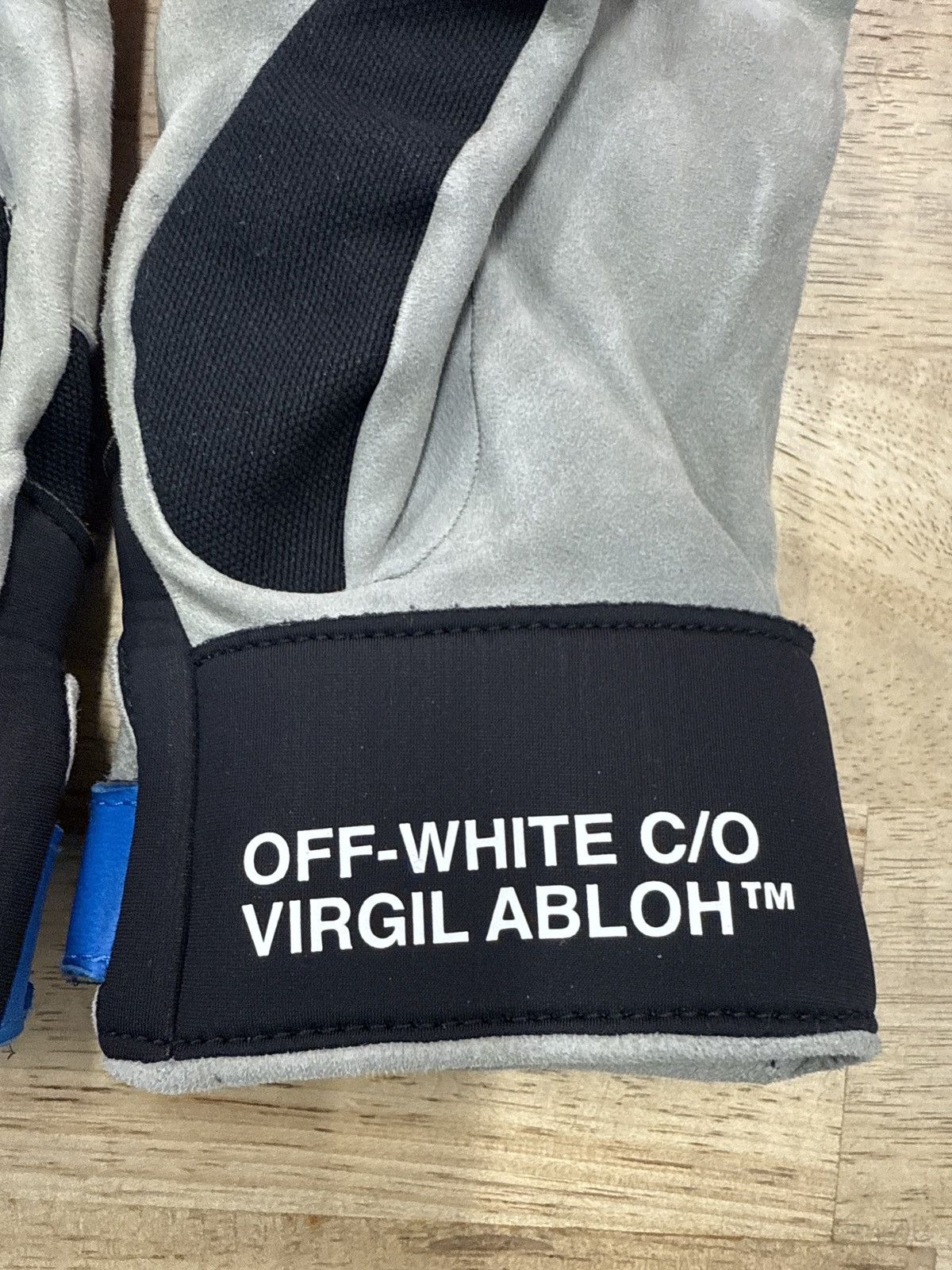 Off-White Off-White Exact Opp Gloves (VIRGIL ABLOH) Size ONE SIZE - 2 Thumbnail