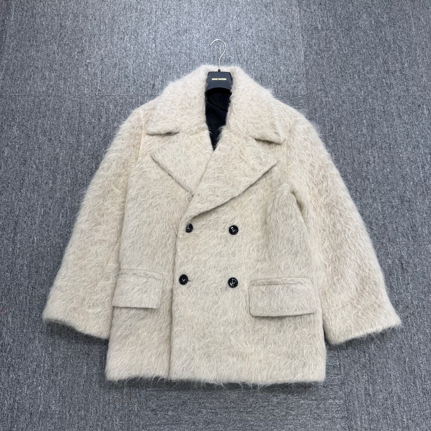 Bottega Veneta Bottega Veneta Alpaca Wool Coat. Size US L / EU 52-54 / 3 - 1 Thumbnail