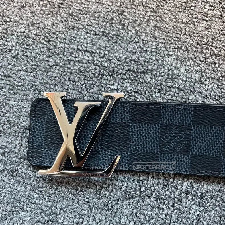 Louis Vuitton Louis Vuitton Initiales double smooth buckle calfskin leat Size ONE SIZE - 2 Thumbnail