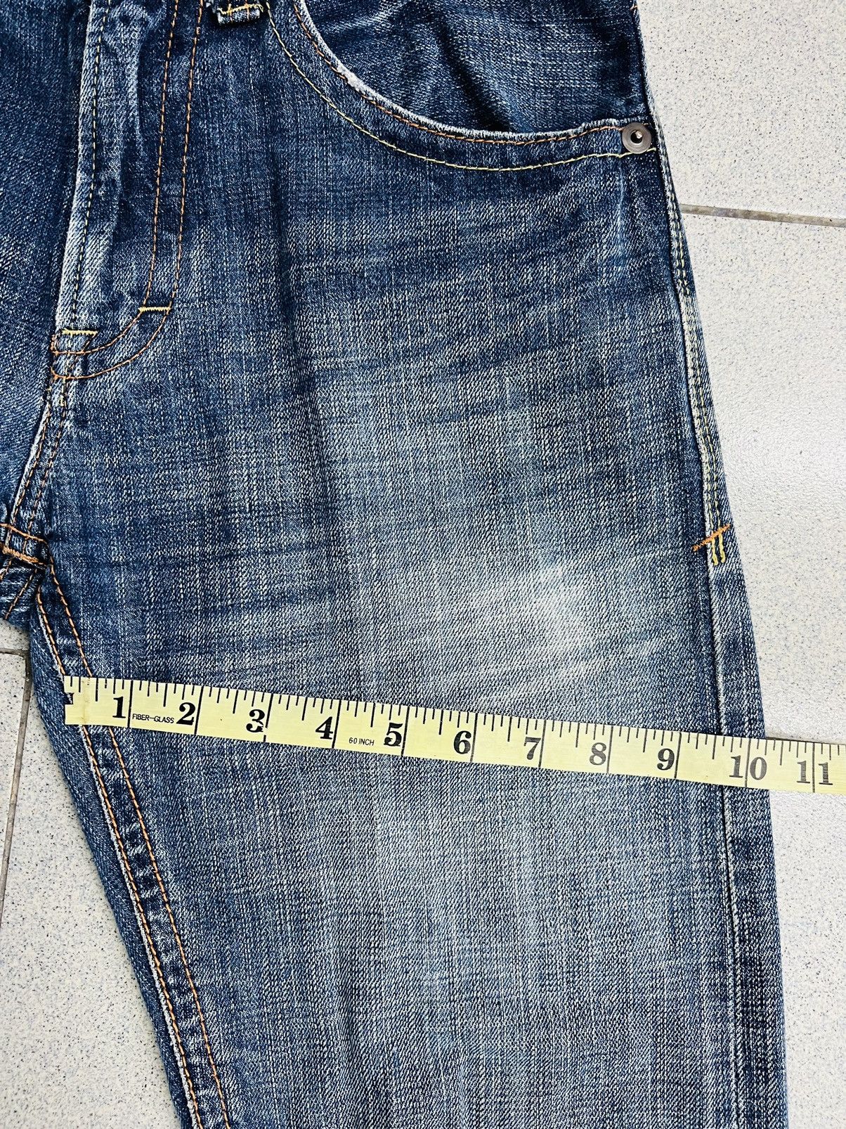 Japanese Brand × Uniqlo RARE Uniqlo UJ Distressed Selvedge Jeans Size US 30 / EU 46 - 13 Thumbnail