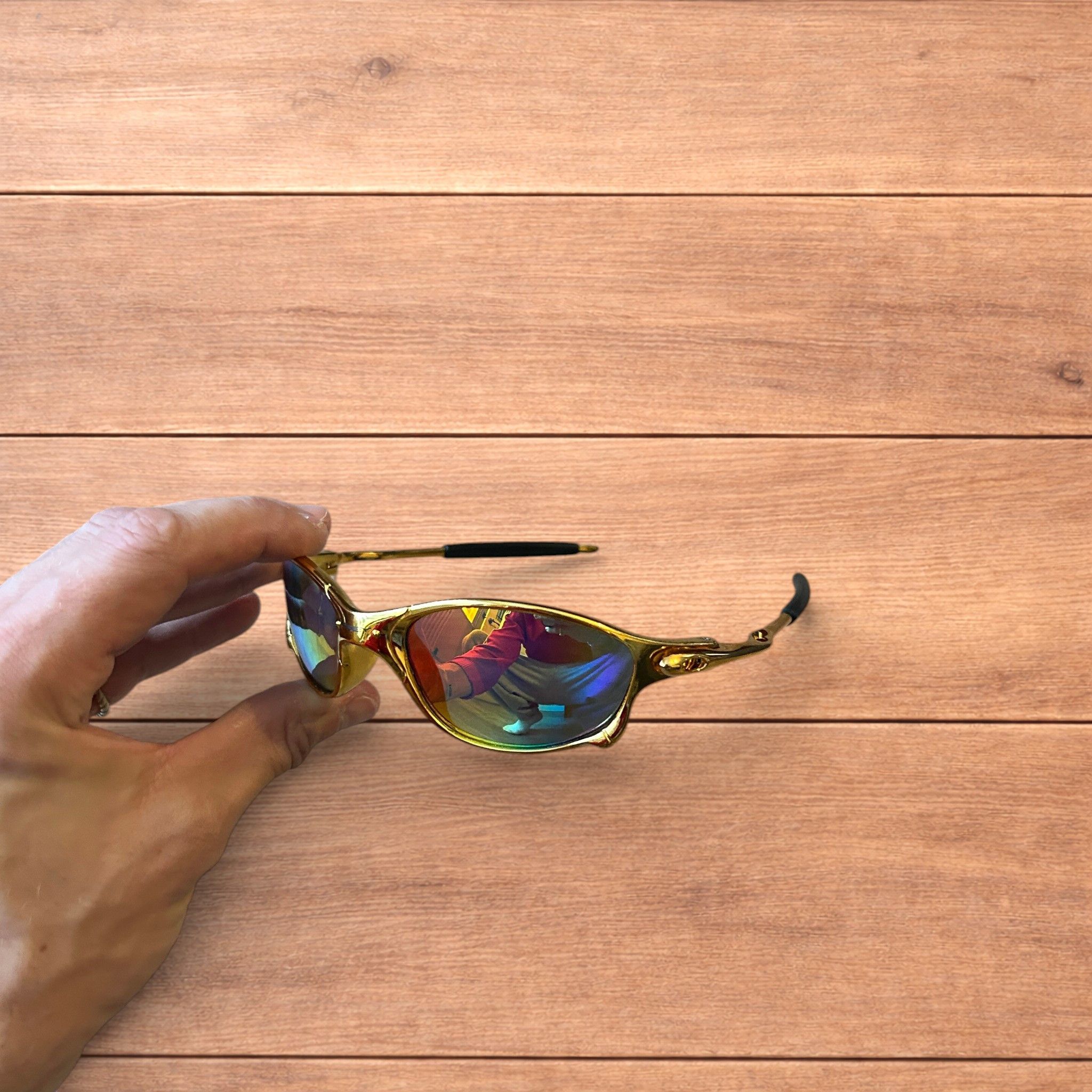 Japanese Brand Metal frame sunglasses in gold w. multicolour rainbow lens. Size ONE SIZE - 1 Thumbnail
