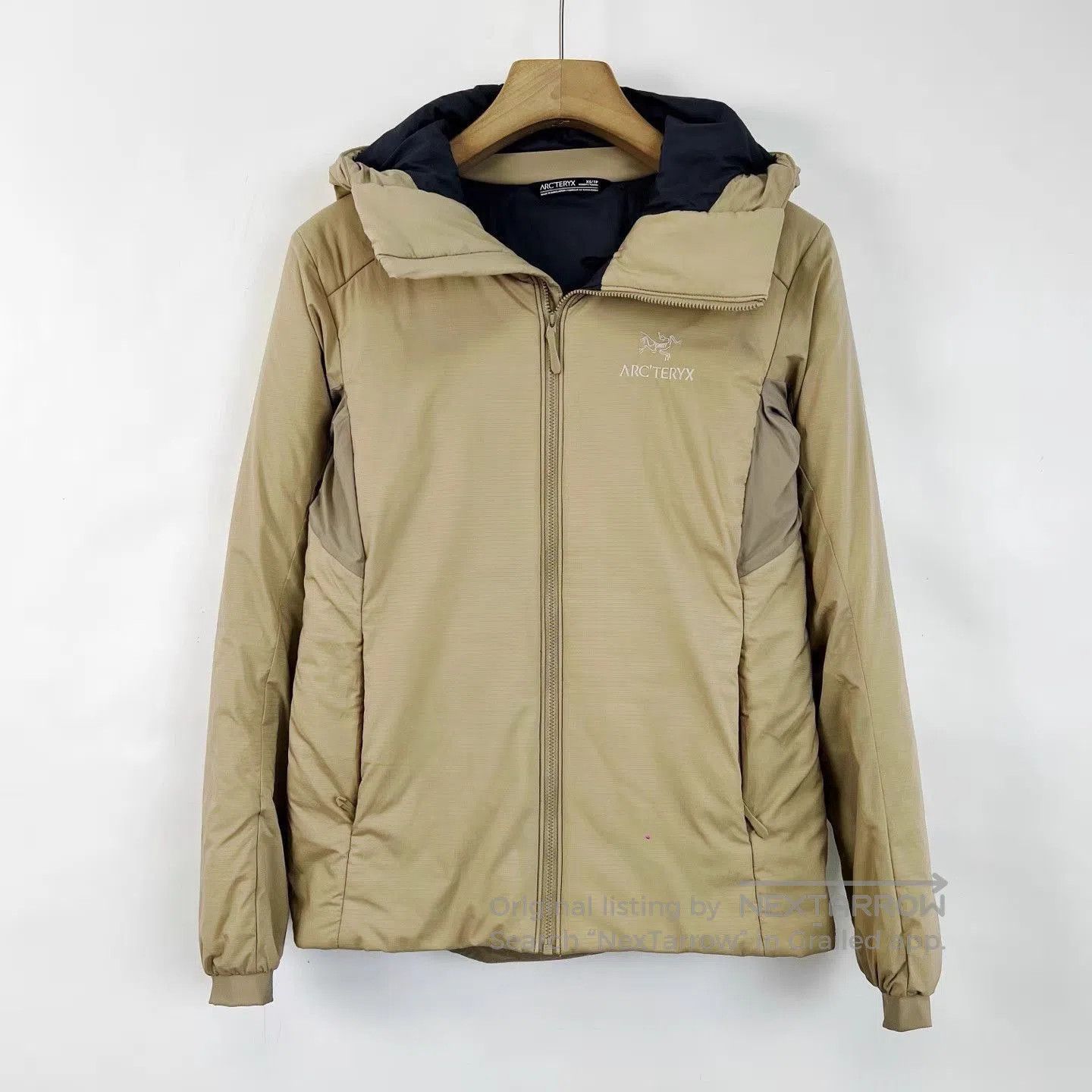 Arc'teryx Beige Hooded Light Jacket - Size XS. Size US XS / EU 42 / 0 - 1 Thumbnail