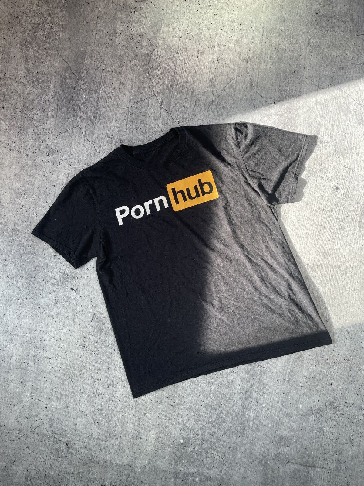 Vintage Porn Hub Splat T-shirt Men Medium Black Short Sleeve Size US M / EU 48-50 / 2 - 2 Thumbnail