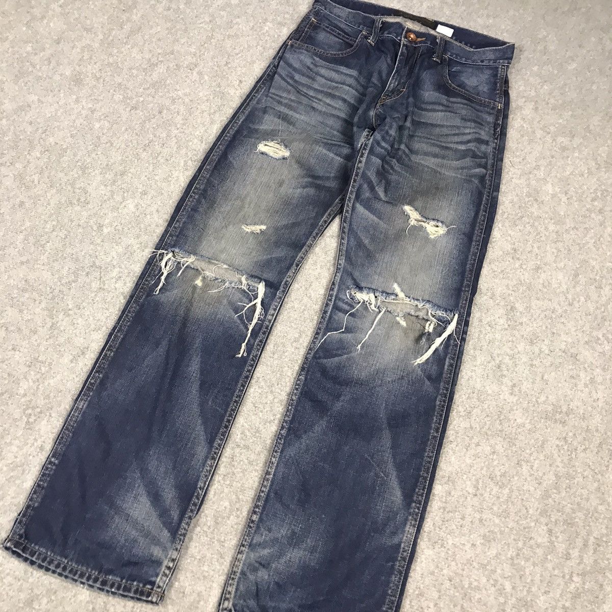 If Six Was Nine × Le Grande Bleu (L.G.B.) DISTRESSED DENIM BACK NUMBER JAPAN BLUE JEANS PANTS Size US 30 / EU 46 - 4 Thumbnail