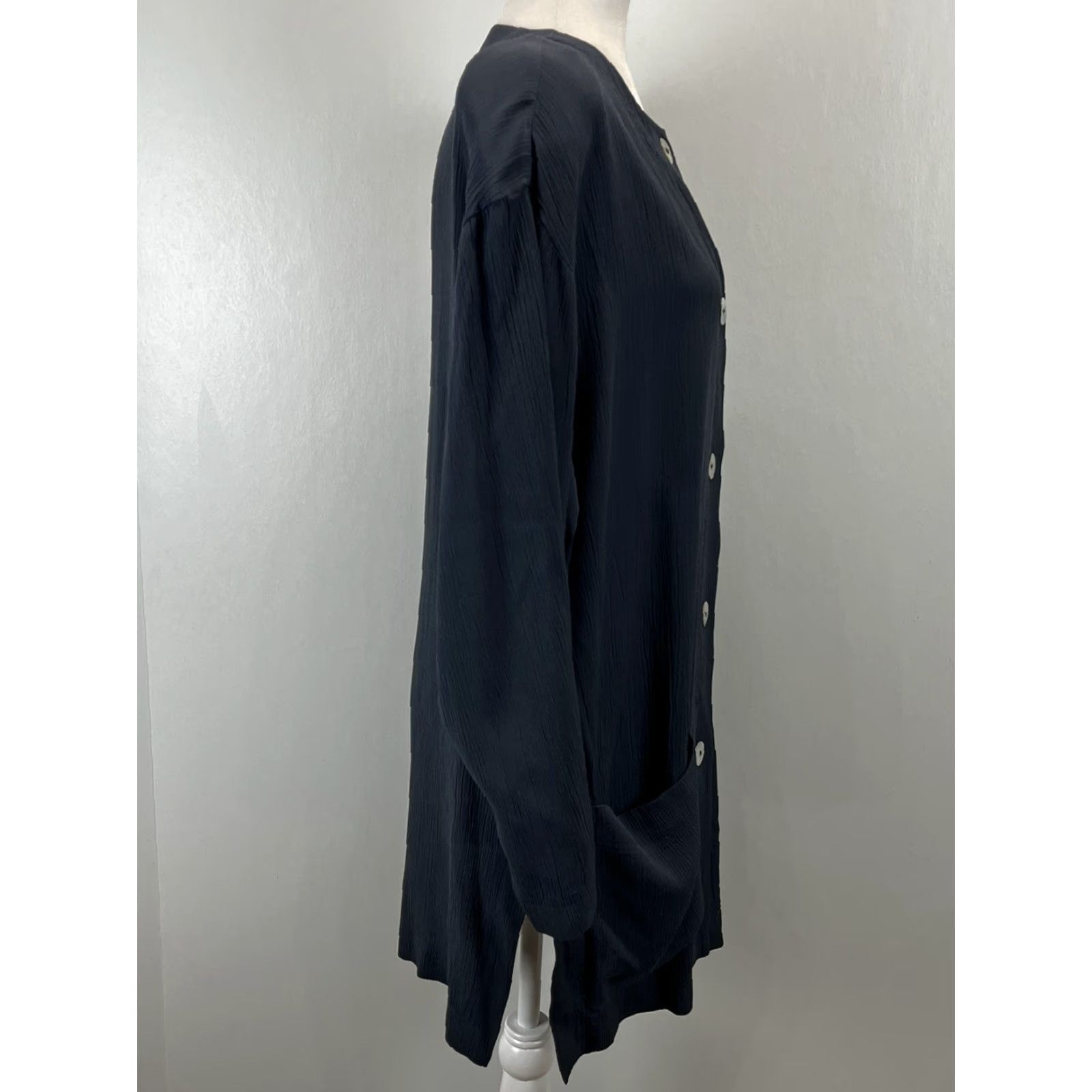 Jones New York VINTAGE Jones New York Blouse Tunic Shirt 1X Plus Gray/Blue Pockets 90s Lagenlook Women Mens? Size XL / US 12-14 / IT 48-50 - 4 Thumbnail
