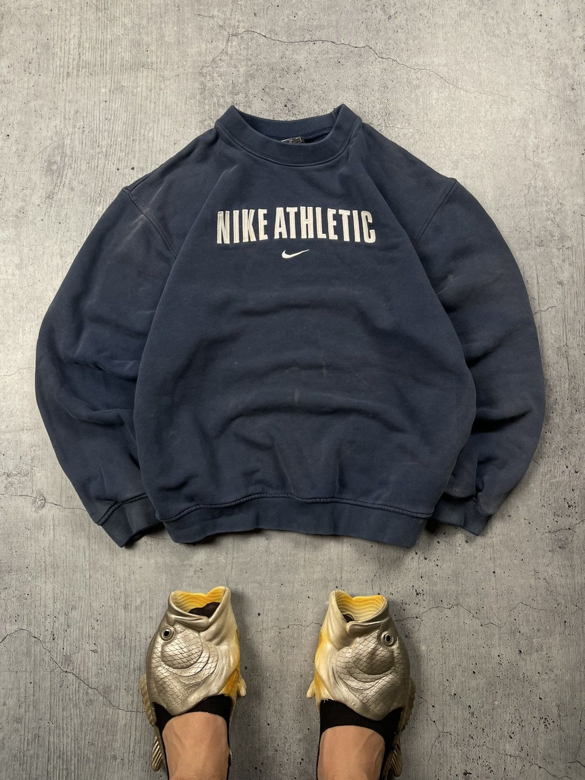 Nike Vintage Nike Sweatshirt Big logo Crazy Athletic Distressed Size US M / EU 48-50 / 2 - 1 Thumbnail
