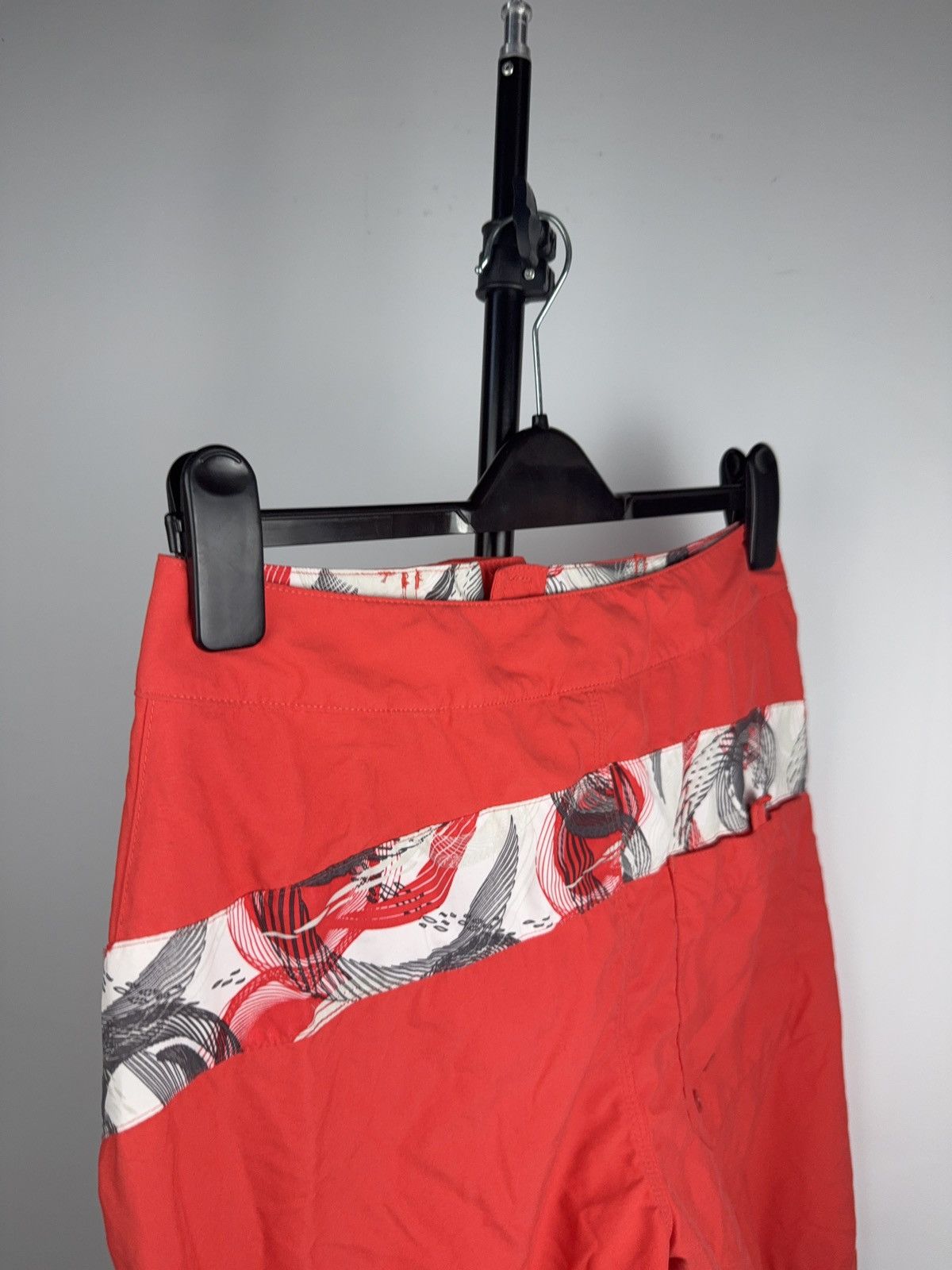 Nike 00s Vintage Nike Board Shorts Red Cargo Surf Y2K Size 30 Size US 30 / EU 46 - 12 Thumbnail
