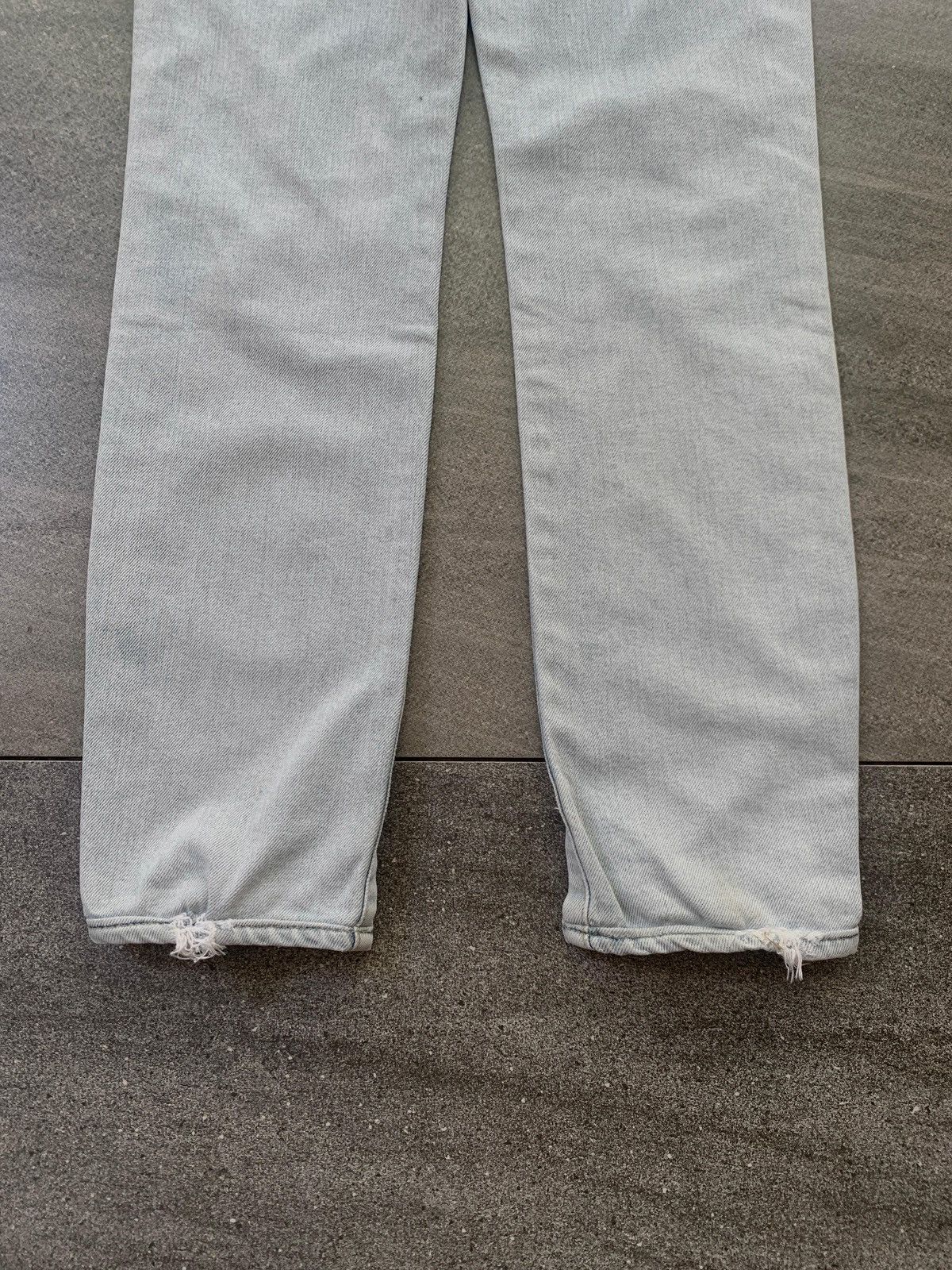 Saint Laurent Paris FREE TAX! D26 Skinny Light Wash Denim Jeans Size US 28 / EU 44 - 7 Thumbnail