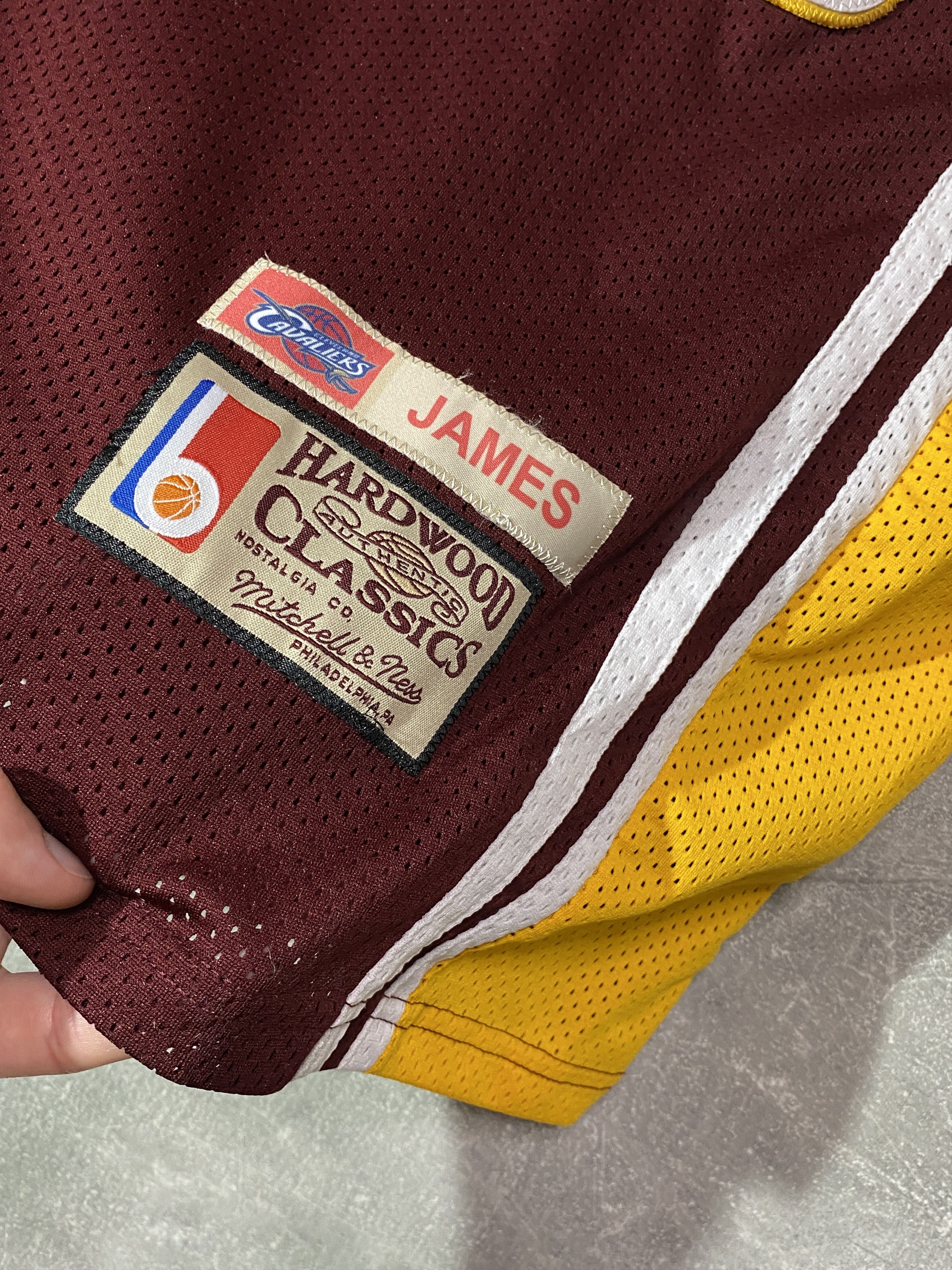 Vintage Cleveland #23 LeBron James FAN Jersey Size US L / EU 52-54 / 3 - 4 Thumbnail