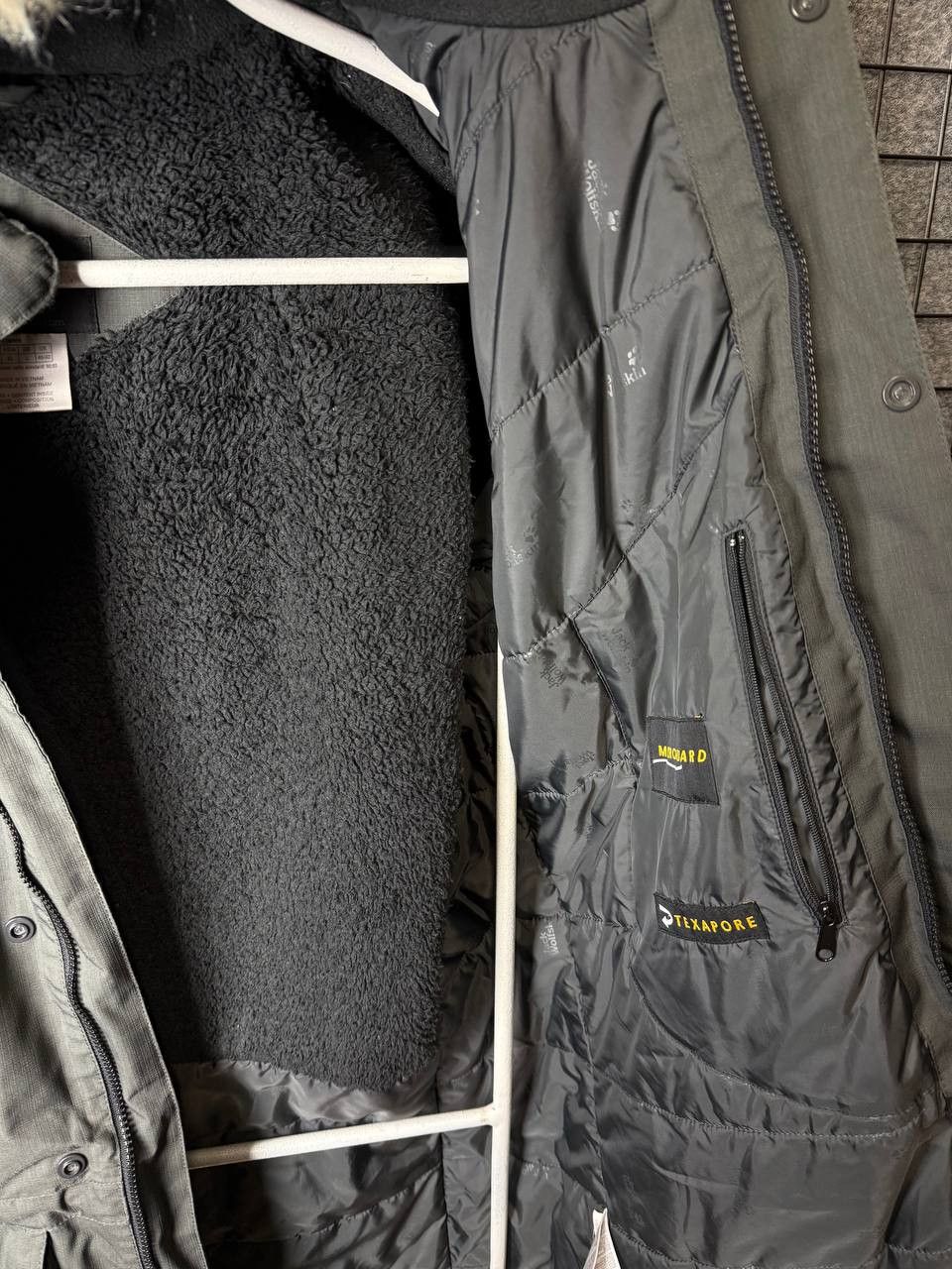 Jack Wolfskin Jack Wolfskin Winter Parkas Jacket Fur size L Size US L / EU 52-54 / 3 - 5 Thumbnail