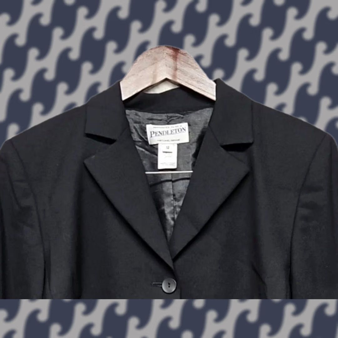 Pendleton VINTAGE? Pendleton Women’s Black Wool Blazer Jacket Size 12 Tailored Career Size XL / US 12-14 / IT 48-50 - 1 Thumbnail