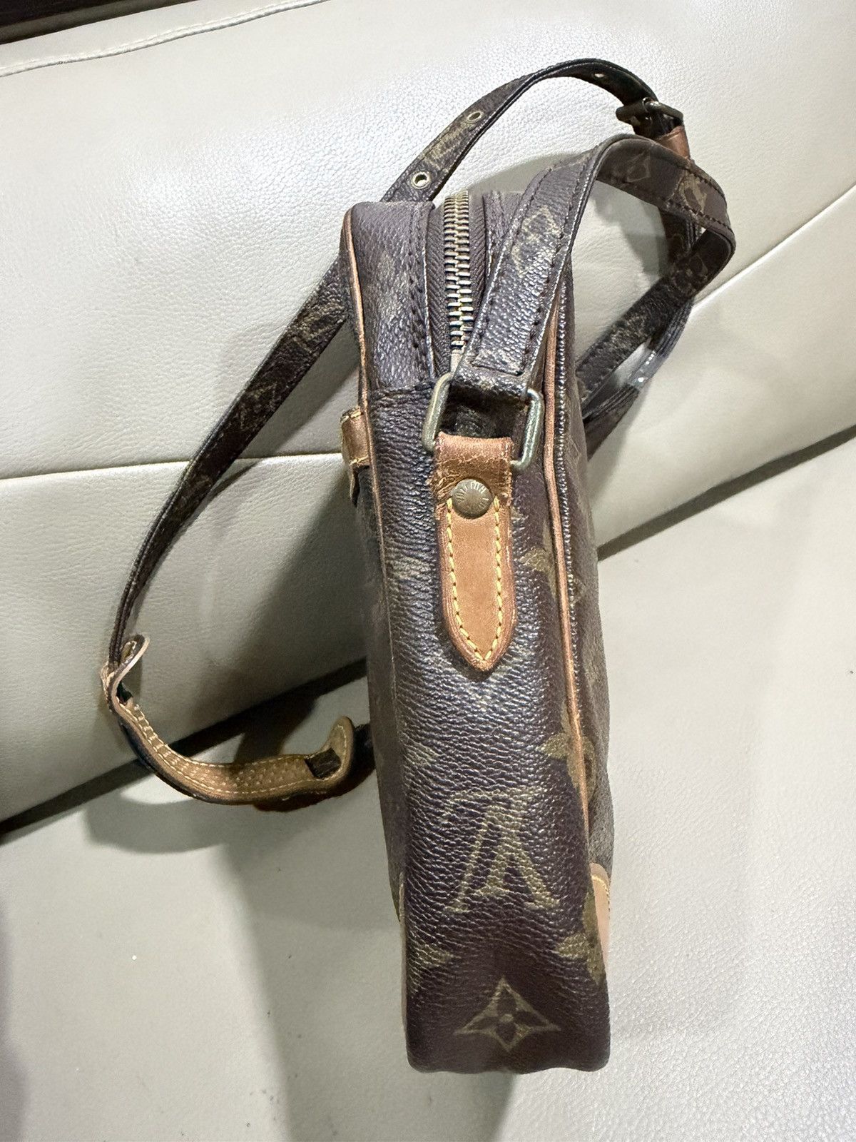 Louis Vuitton Authentic Vintage Louis Vuitton Monogram Danube Bag Size ONE SIZE - 5 Thumbnail
